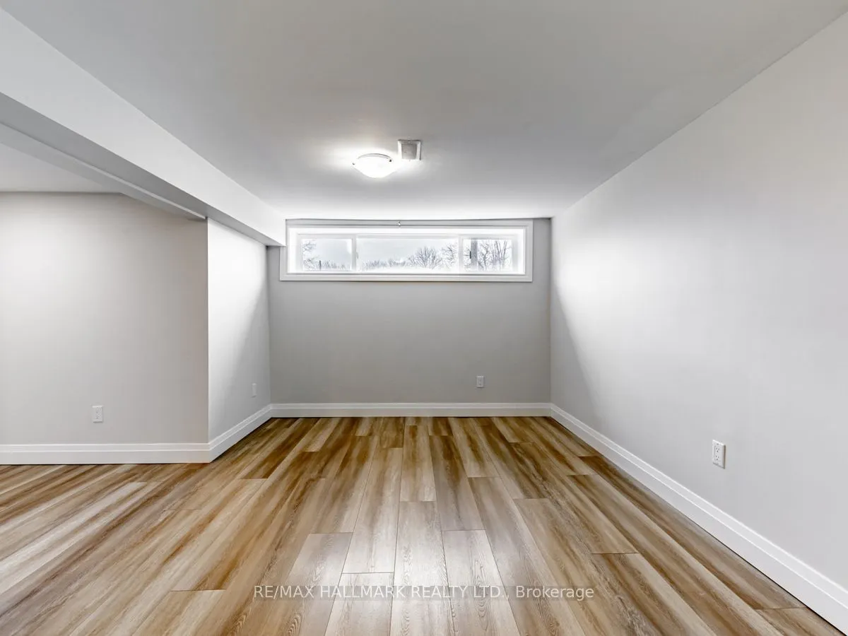 129 Lupin Drive, #Lower