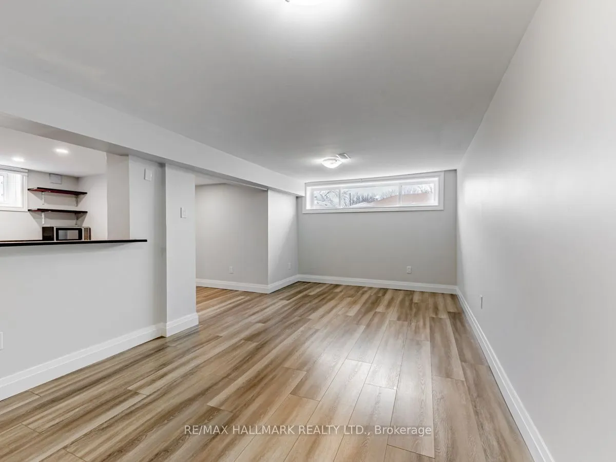 129 Lupin Drive, #Lower