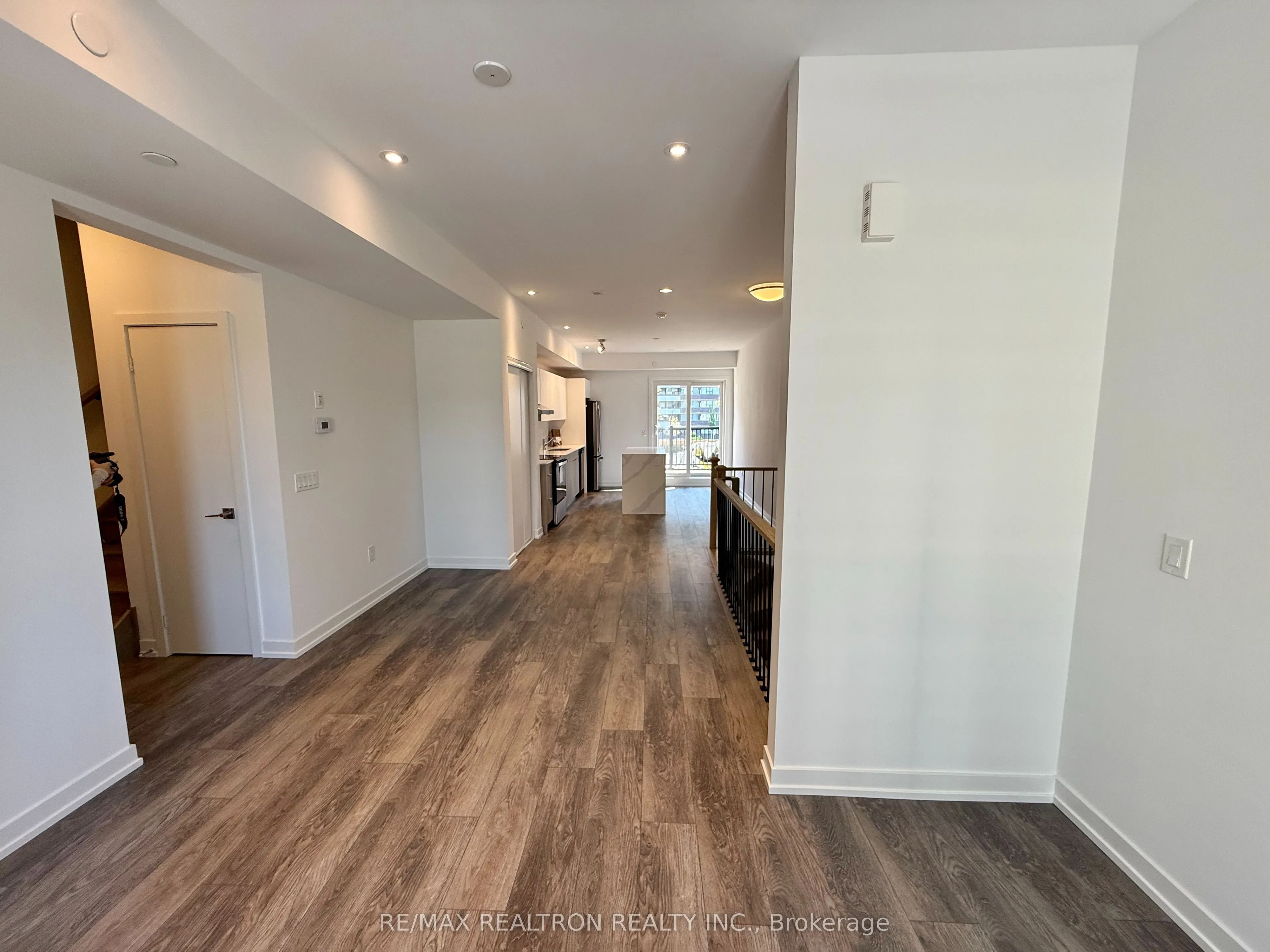 3069 Pharmacy Avenue, #2