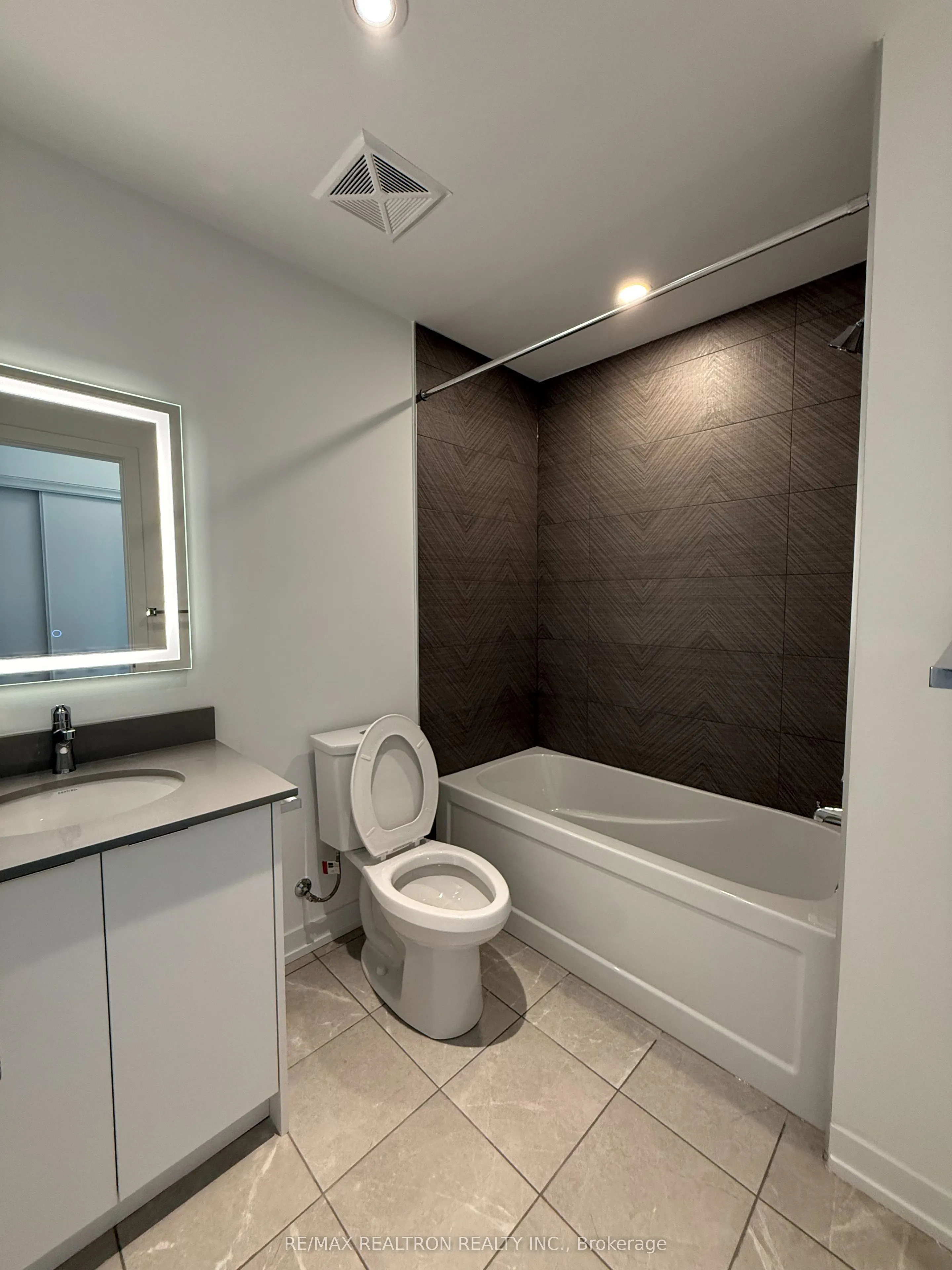 3069 Pharmacy Avenue, #2