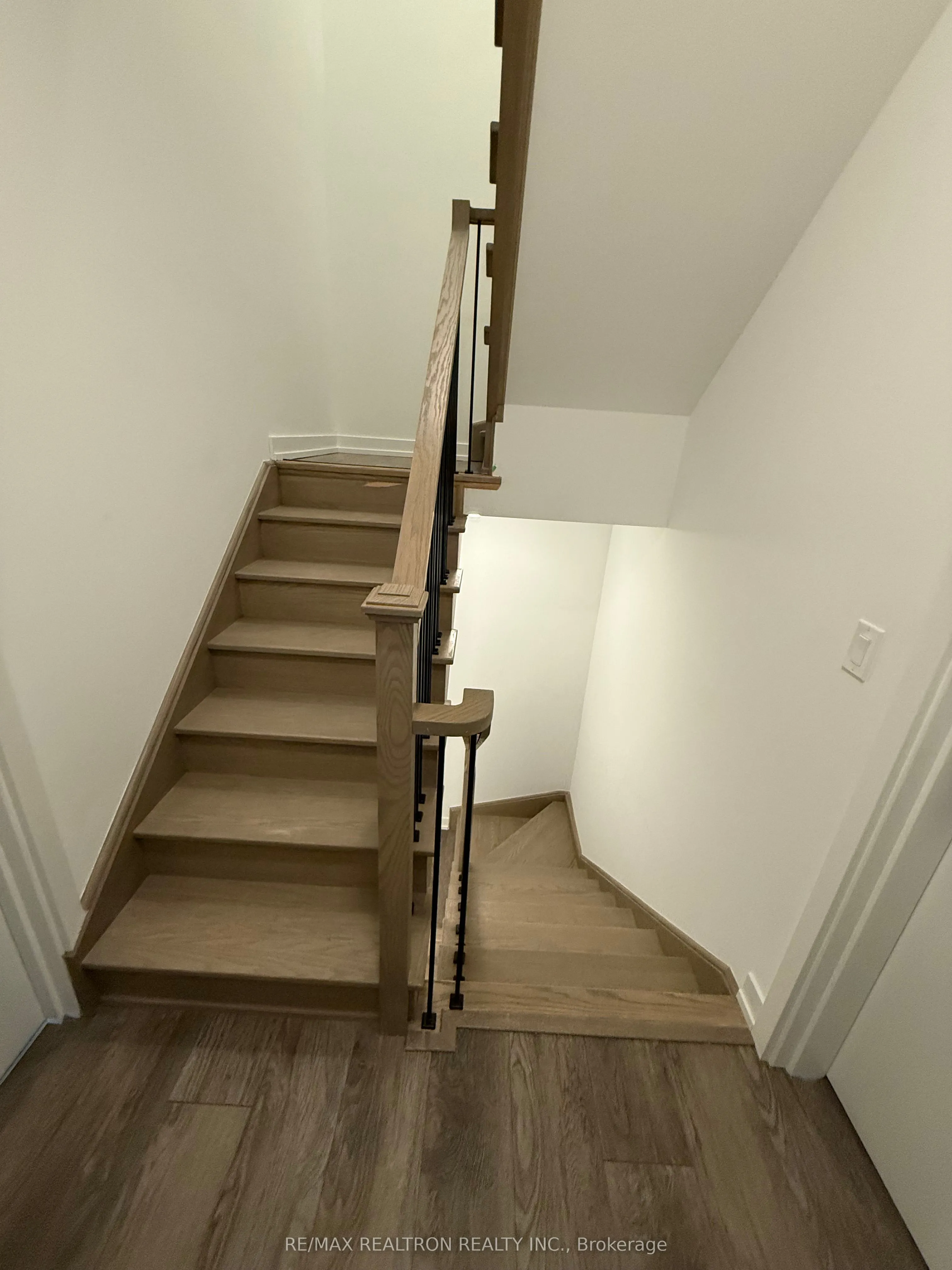 3069 Pharmacy Avenue, #2