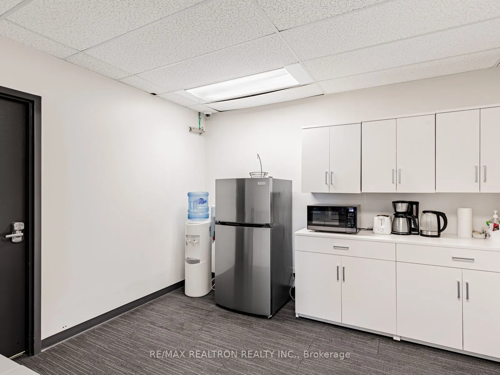 2206 Eglinton Avenue E, #200