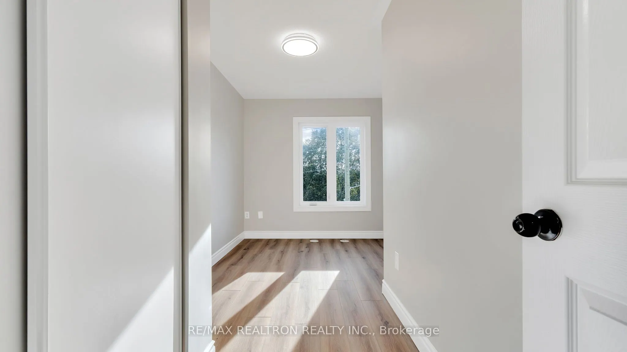 1250 St Martins Drive, #8