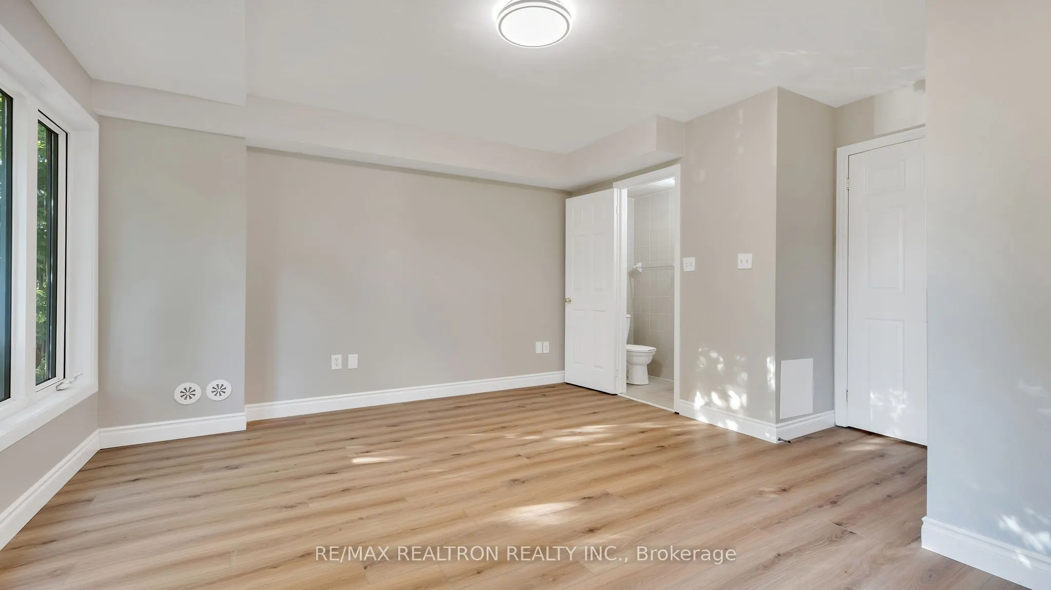 1250 St Martins Drive, #8