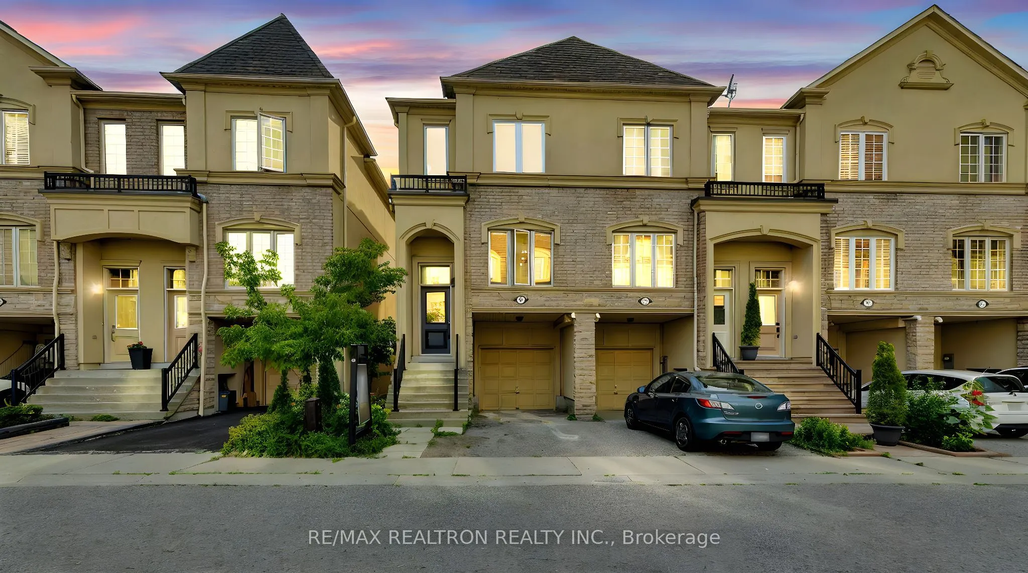 1250 St Martins Drive, #8