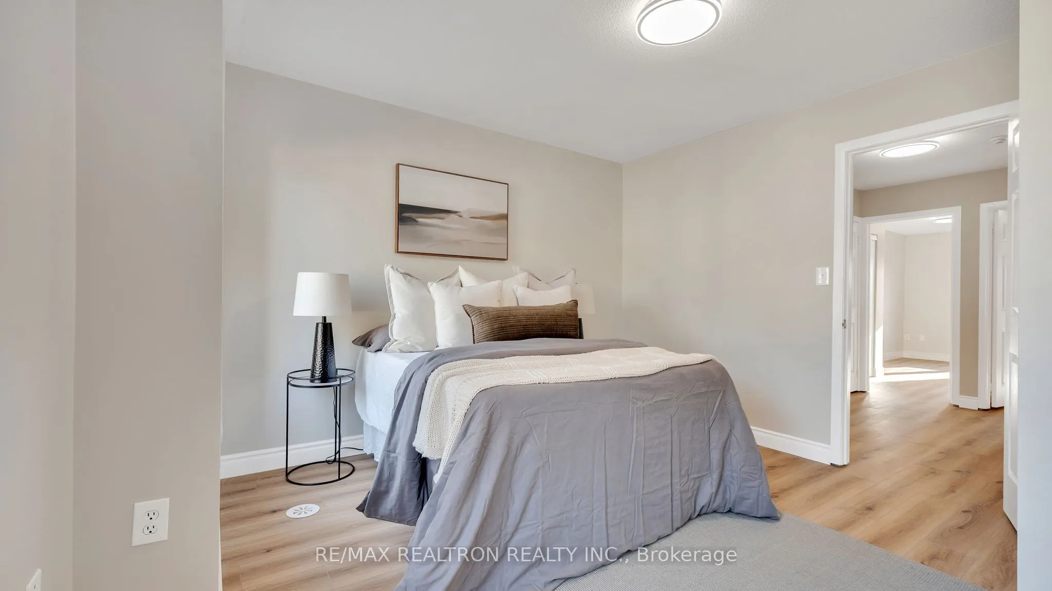 1250 St Martins Drive, #8