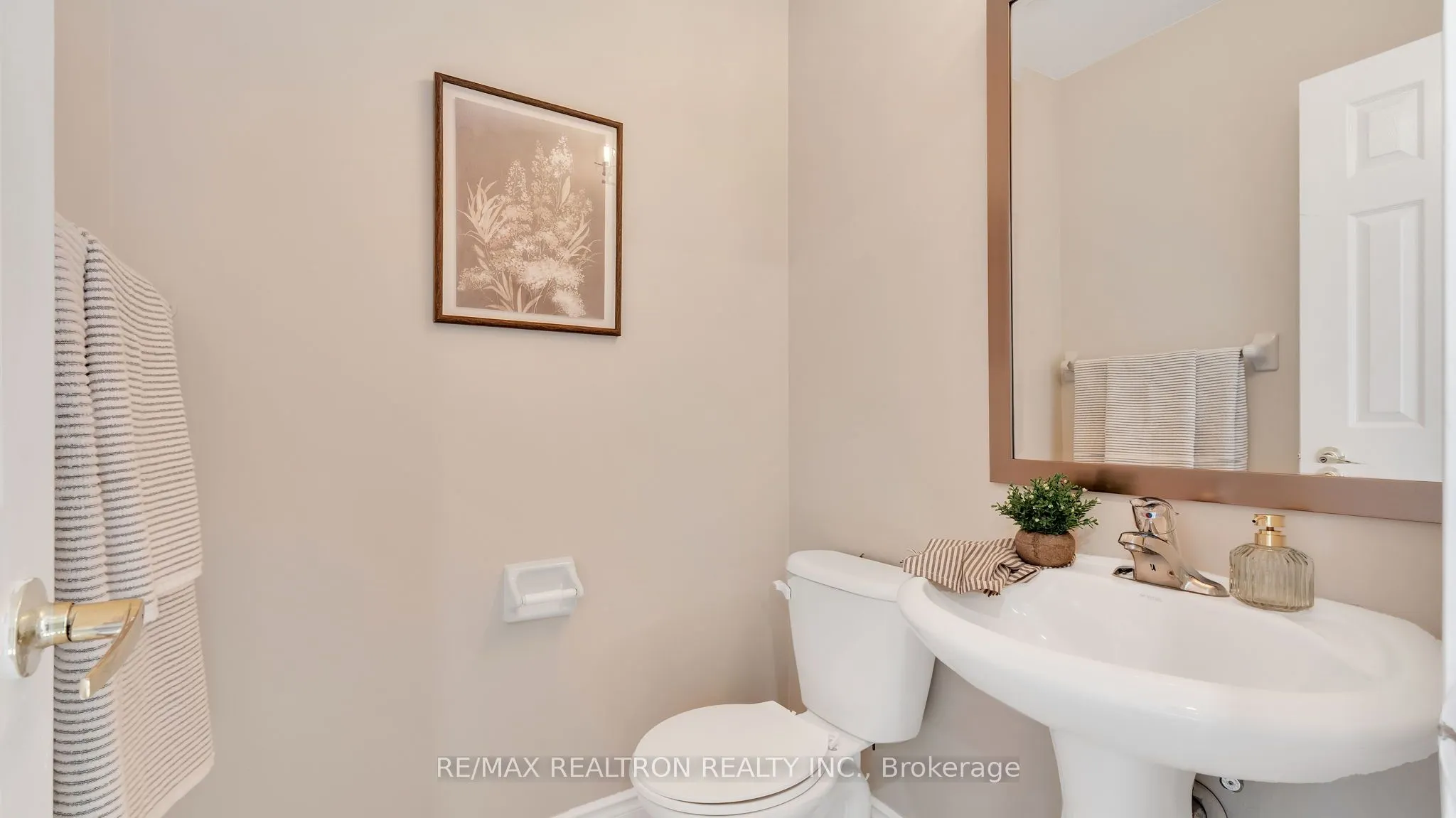 1250 St Martins Drive, #8