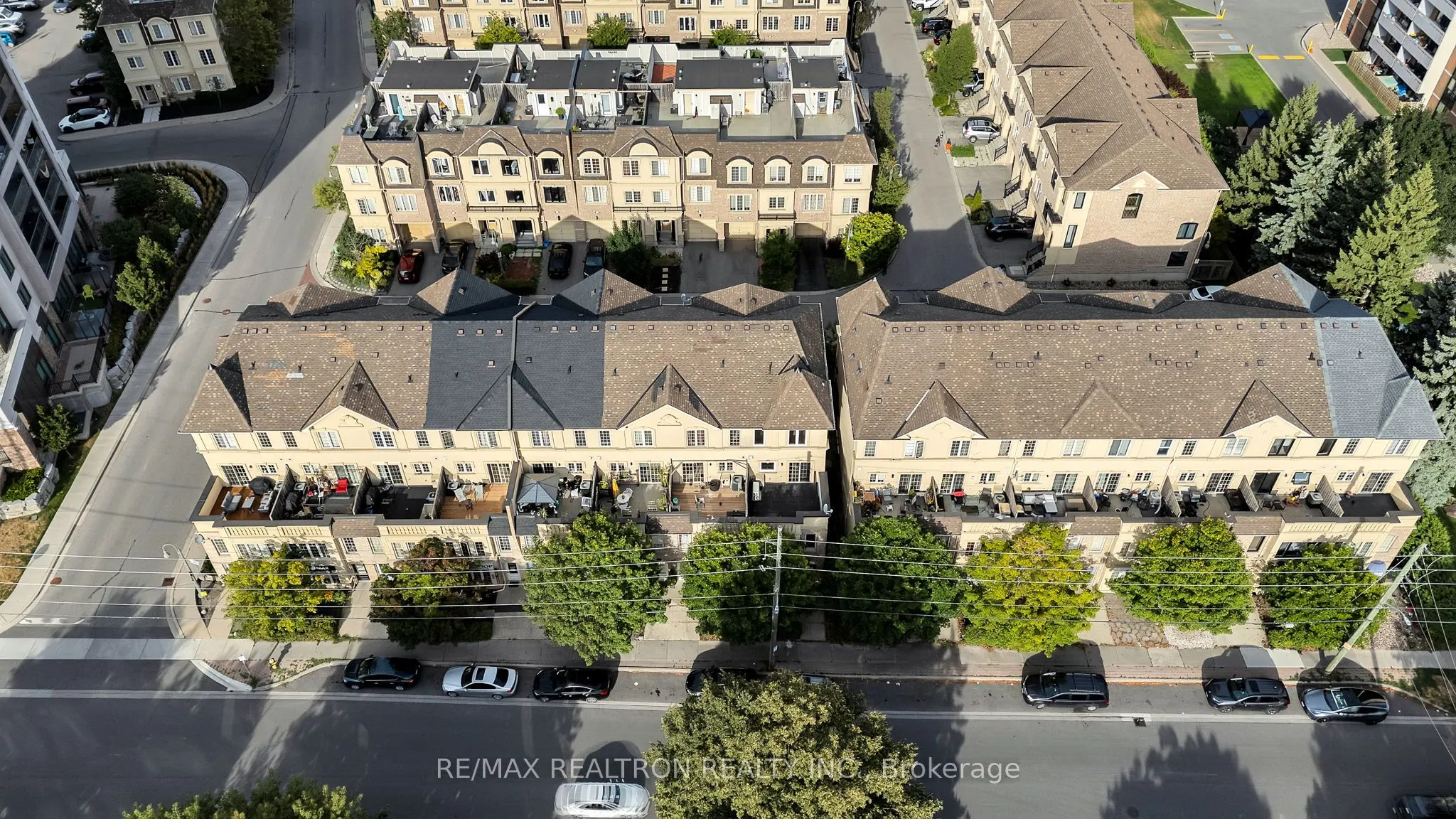 1250 St Martins Drive, #8