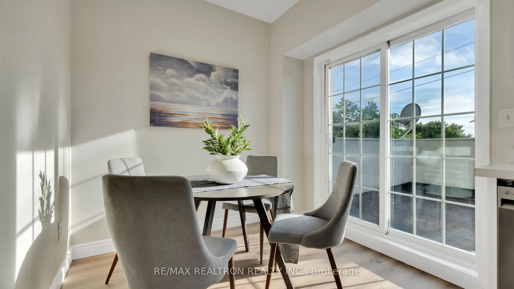 1250 St Martins Drive, #8