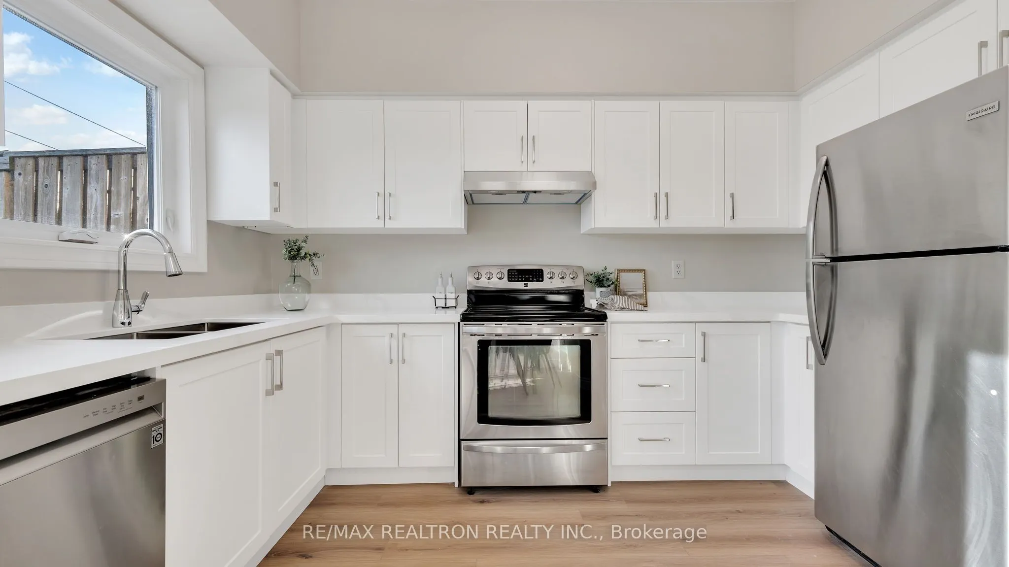 1250 St Martins Drive, #8