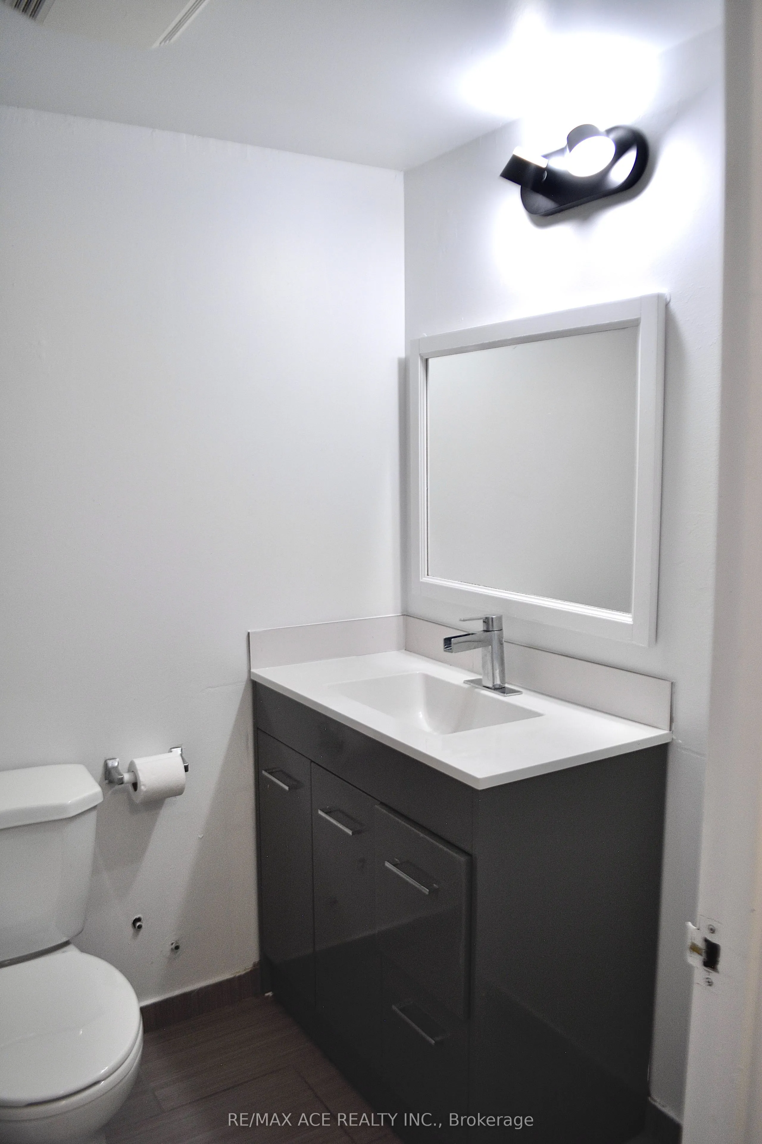330 McCowan Road, #1403