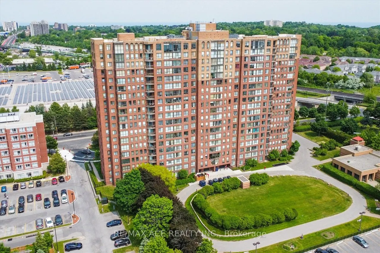 330 McCowan Road, #1403