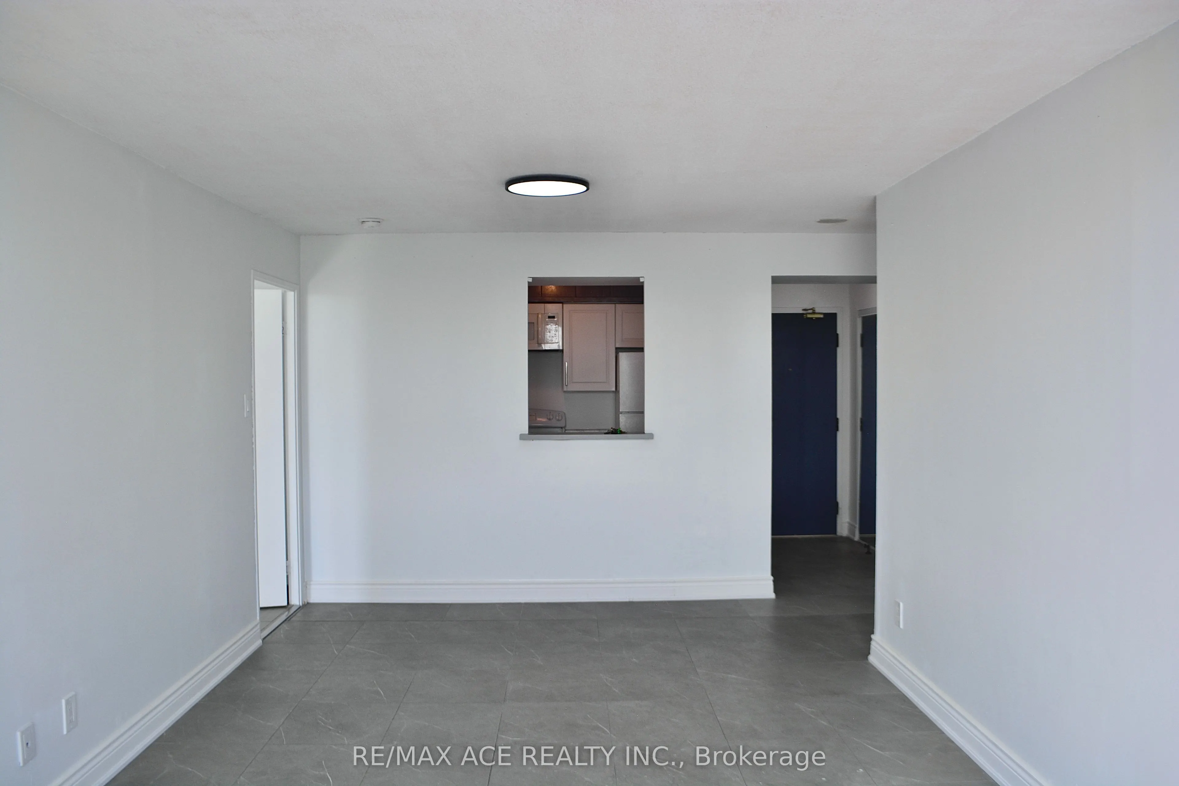 330 McCowan Road, #1403