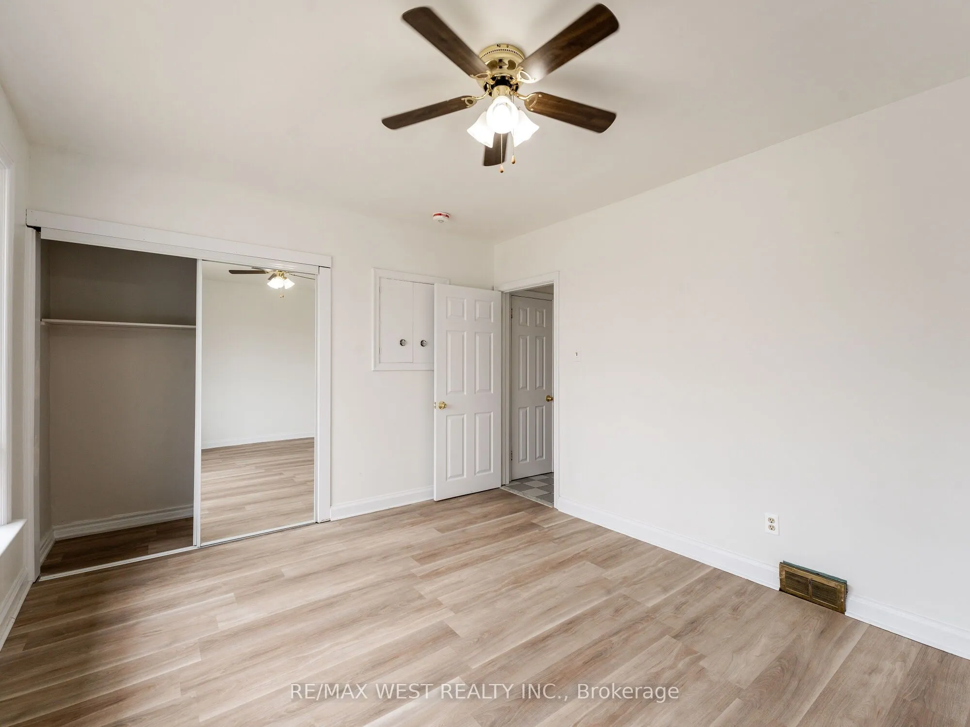 20 Perivale Crescent