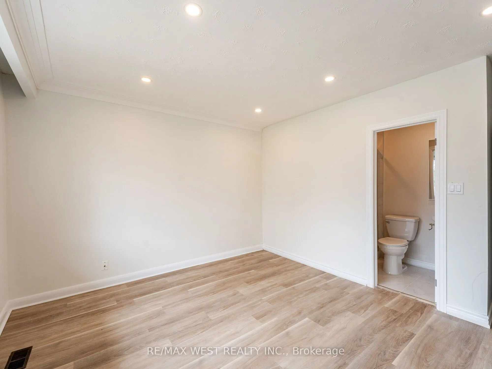 20 Perivale Crescent