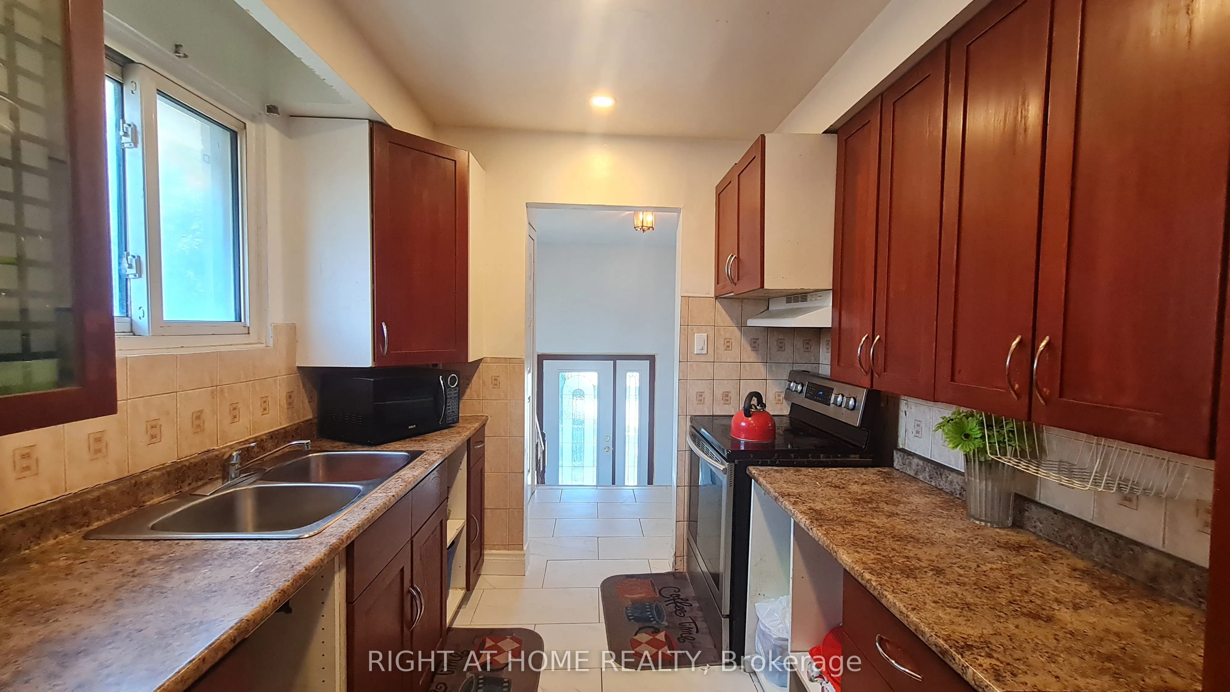 55 Littleleaf Drive, #RM C