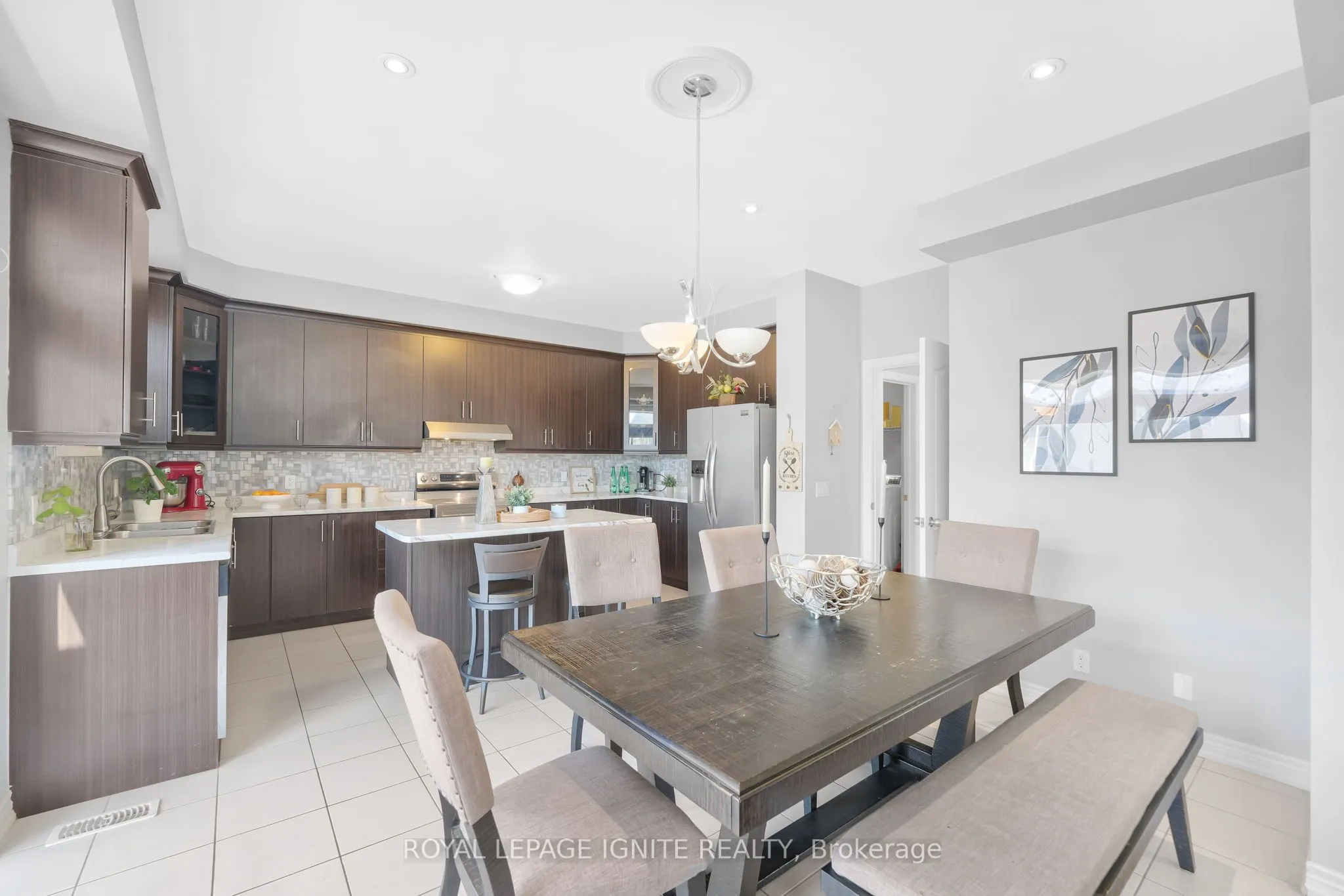 210 Blackwell Crescent