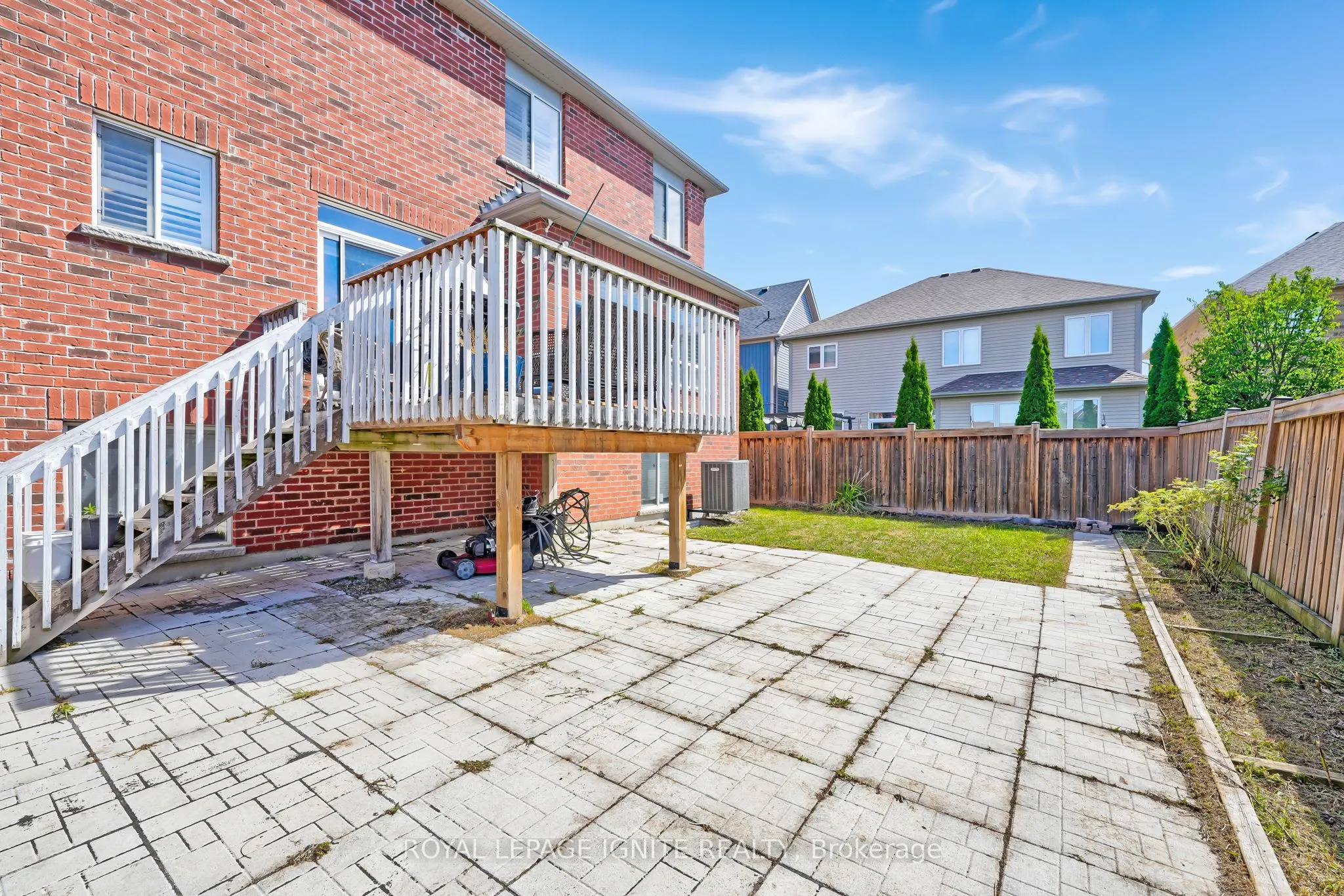 210 Blackwell Crescent