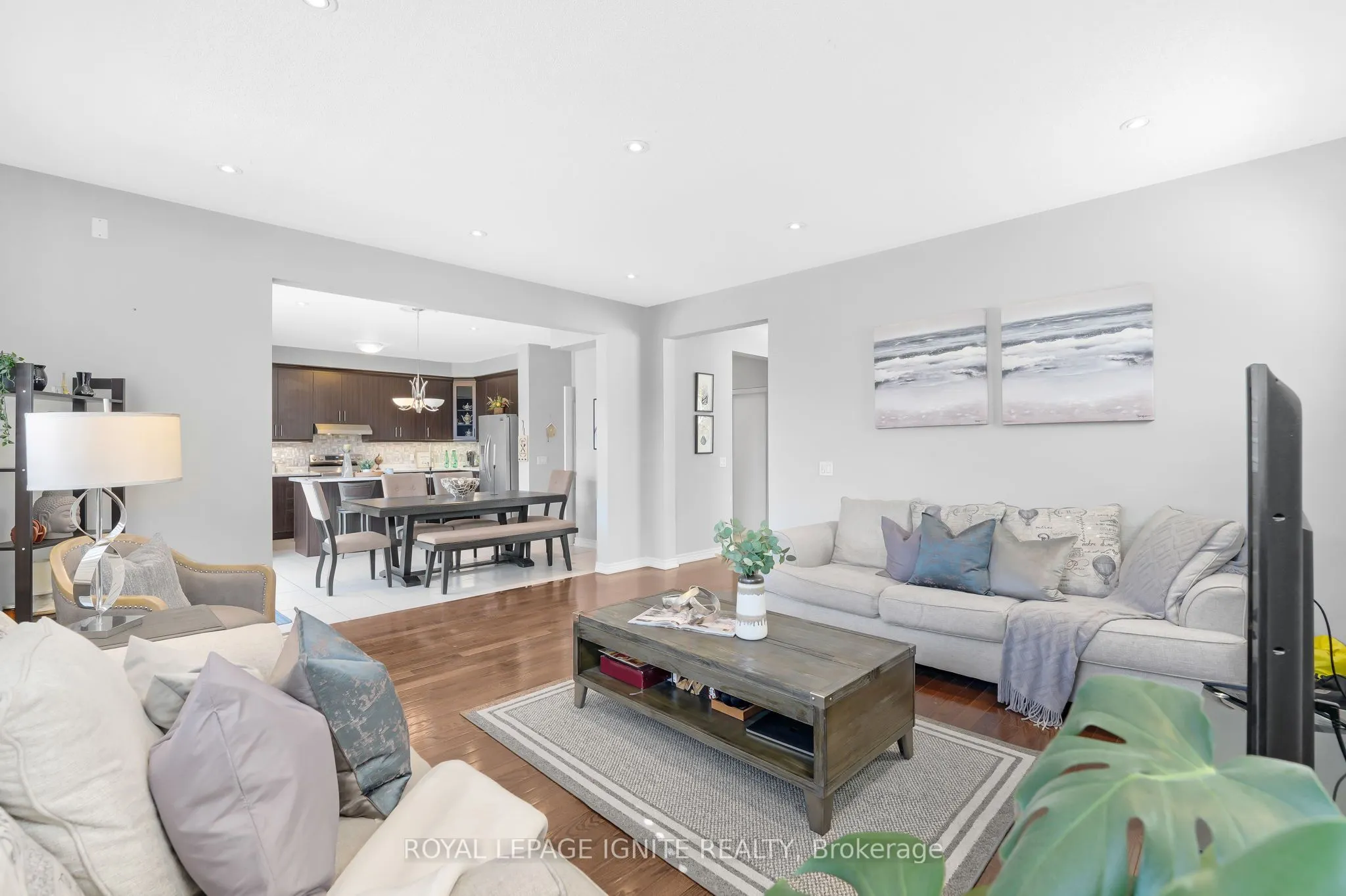 210 Blackwell Crescent