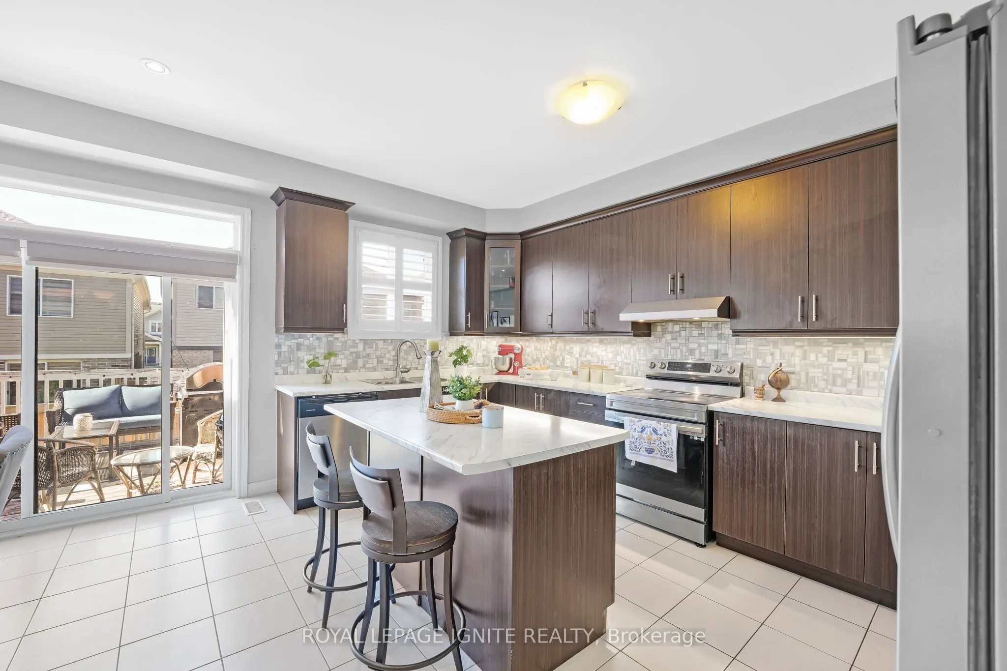 210 Blackwell Crescent
