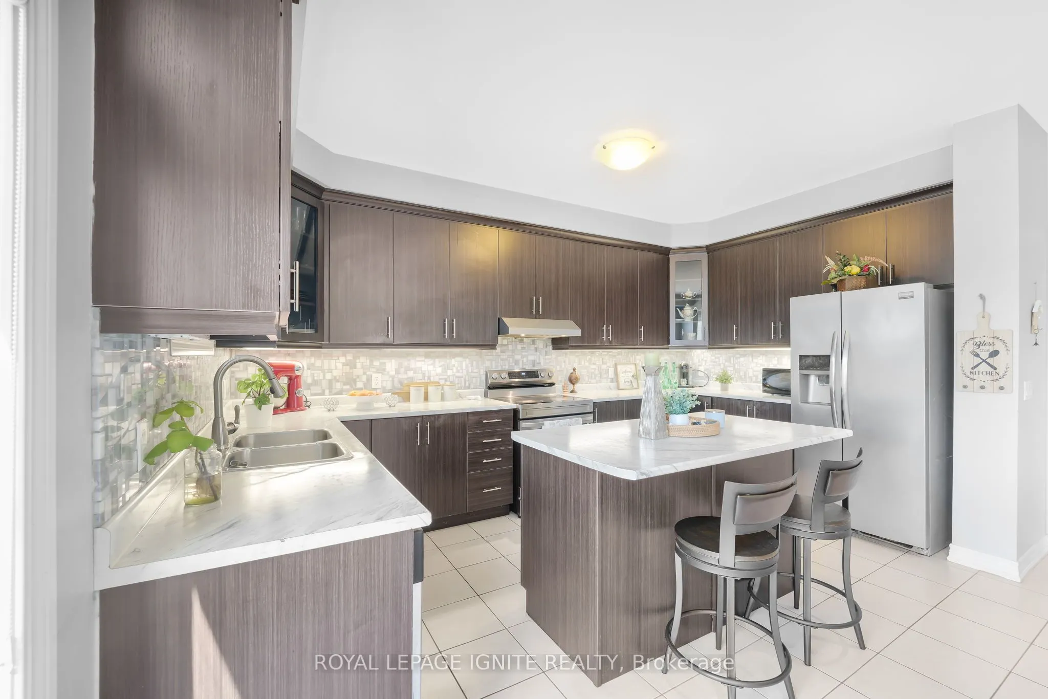 210 Blackwell Crescent