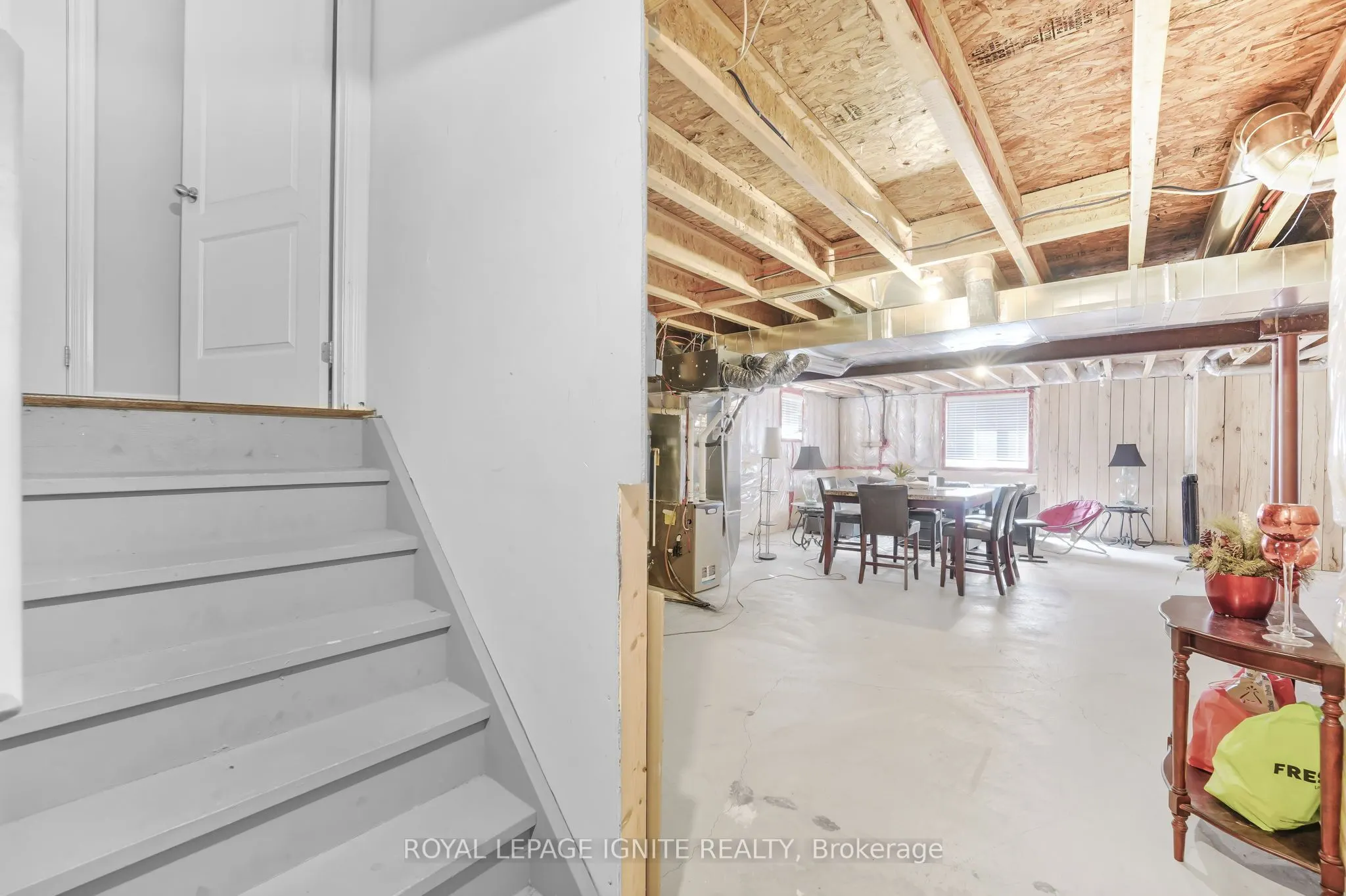 210 Blackwell Crescent