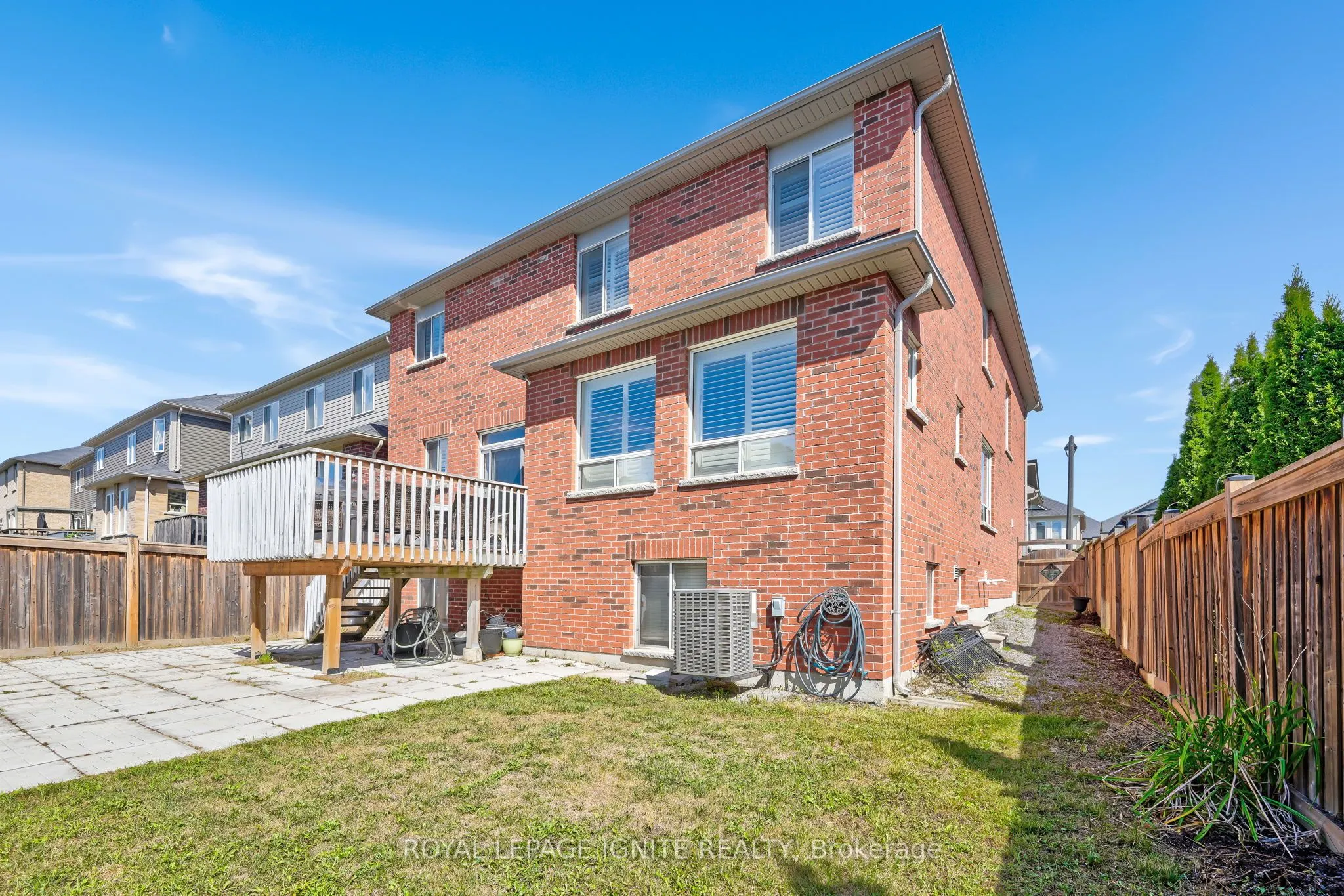 210 Blackwell Crescent