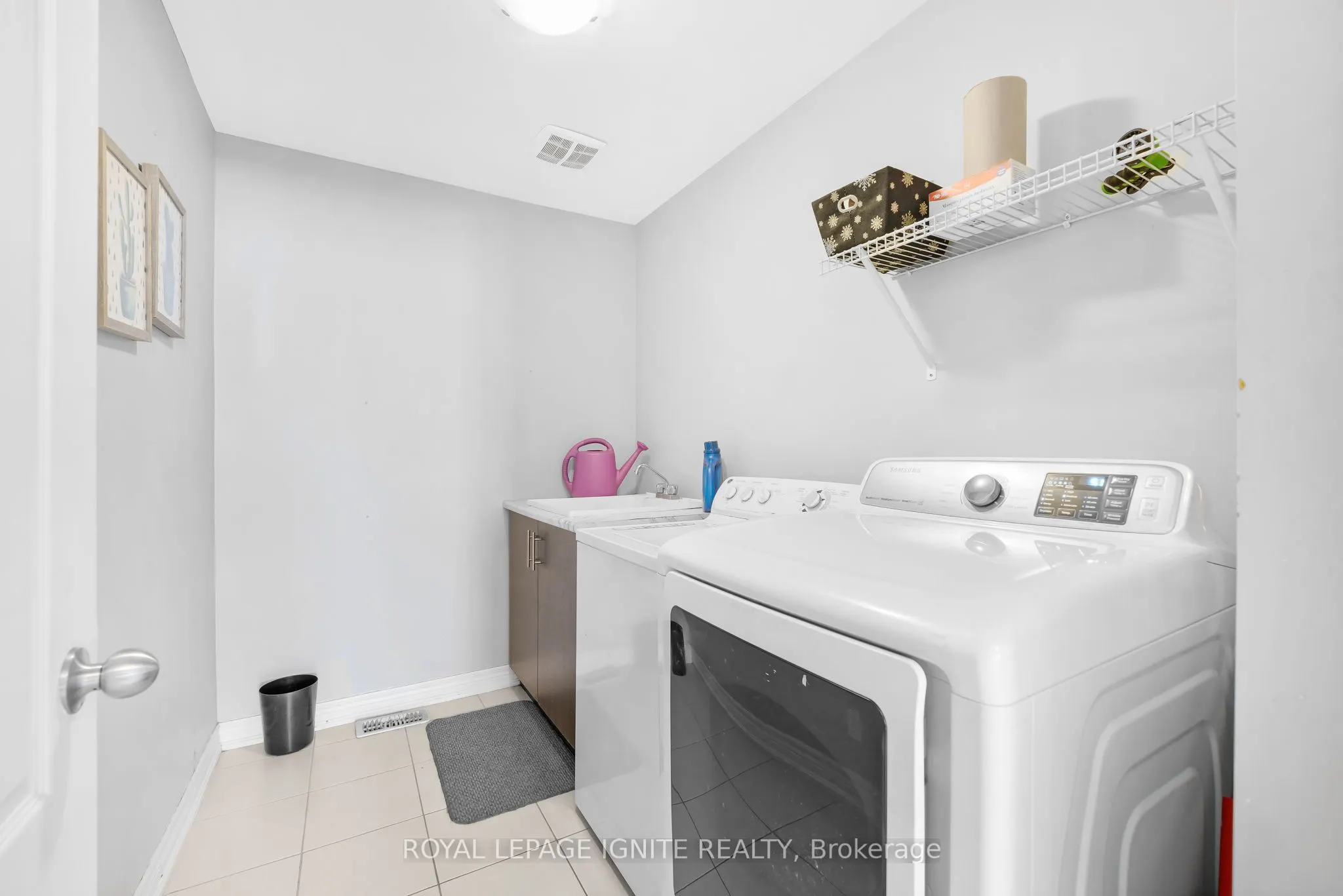 210 Blackwell Crescent