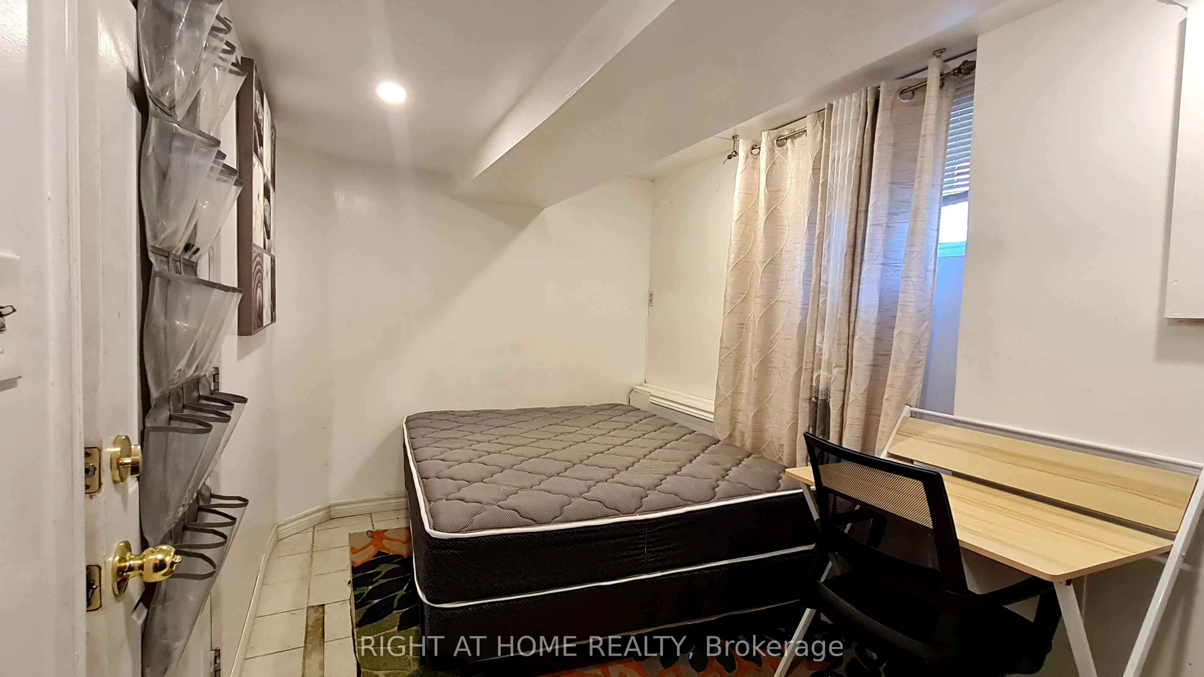55 Littleleaf Drive, #RM D