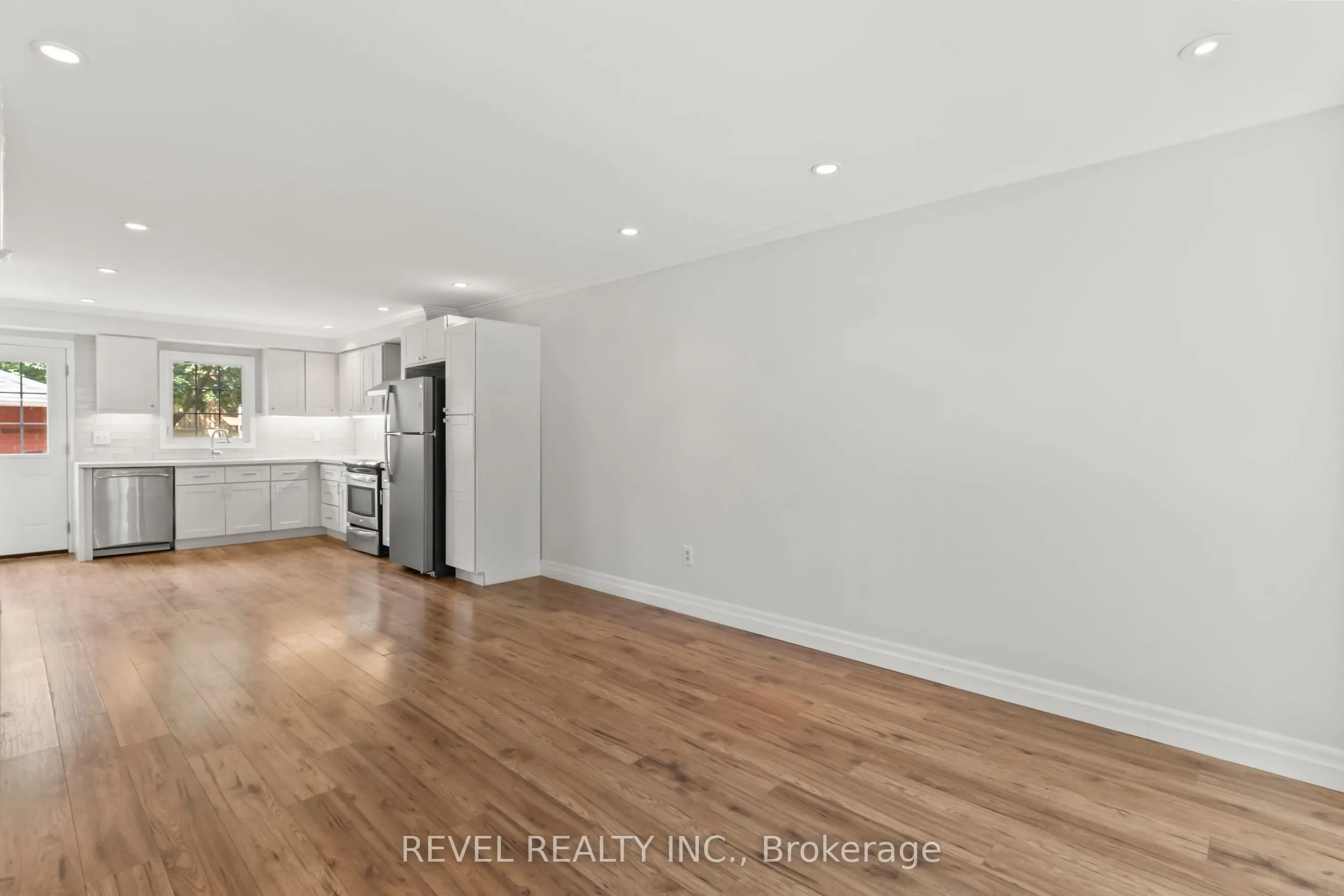 10 Bassett Boulevard, #56