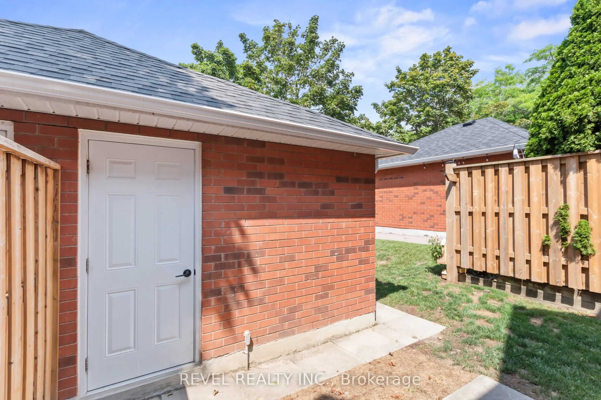 10 Bassett Boulevard, #56