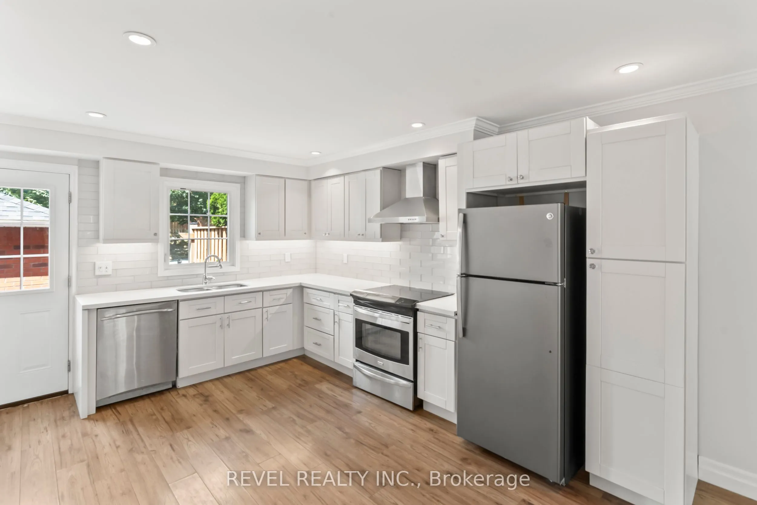 10 Bassett Boulevard, #56
