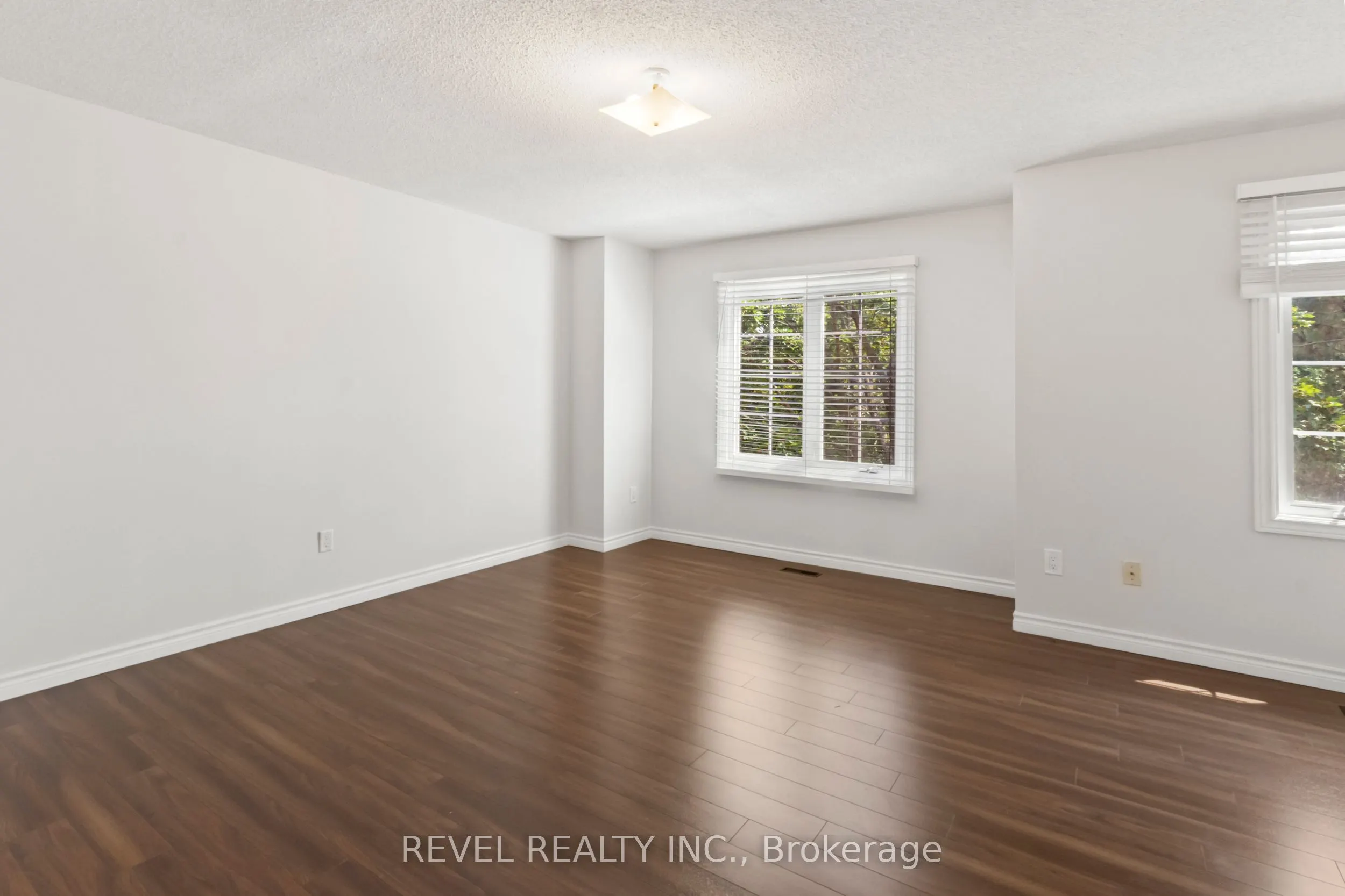 10 Bassett Boulevard, #56
