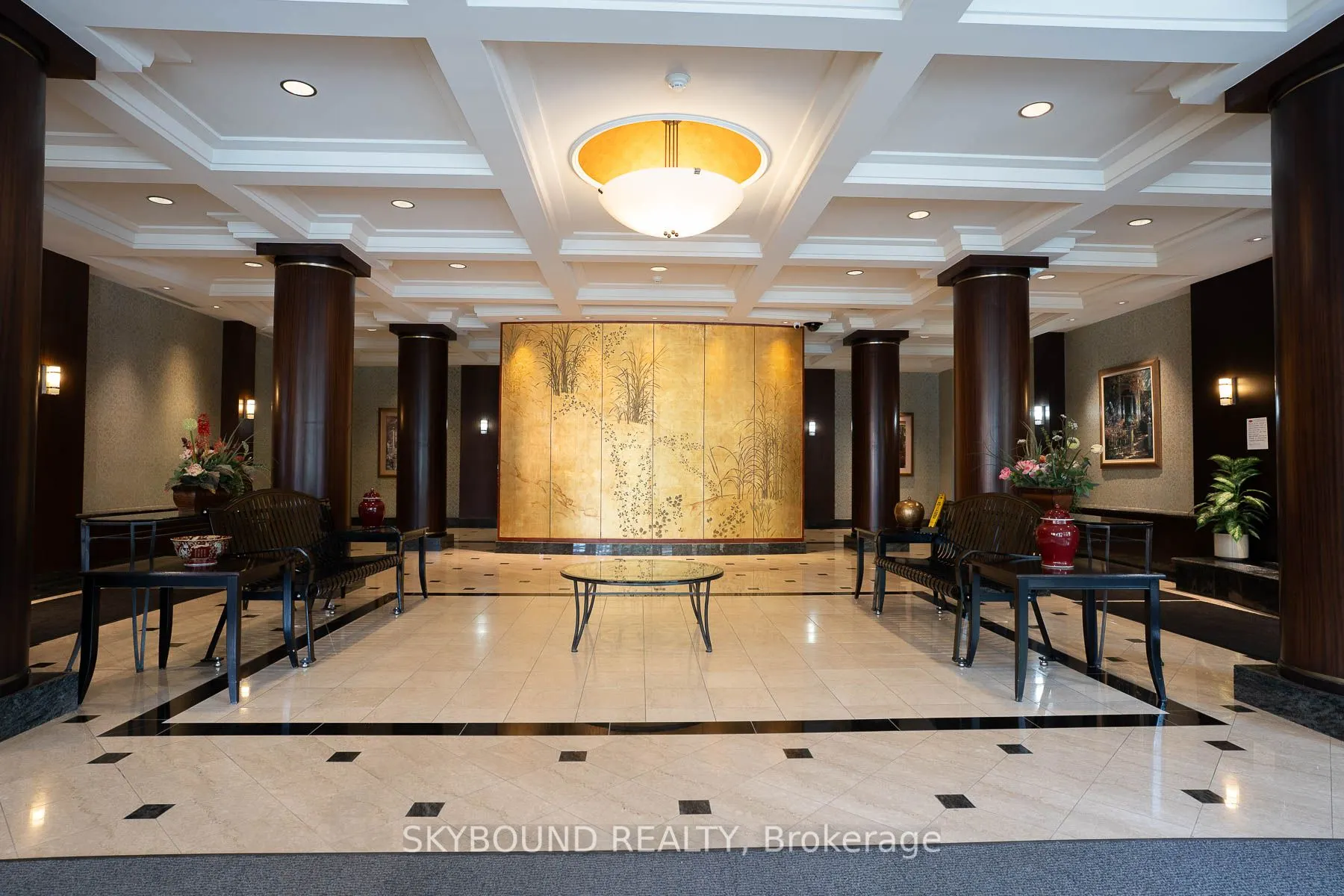 1883 McNicoll Avenue, #611