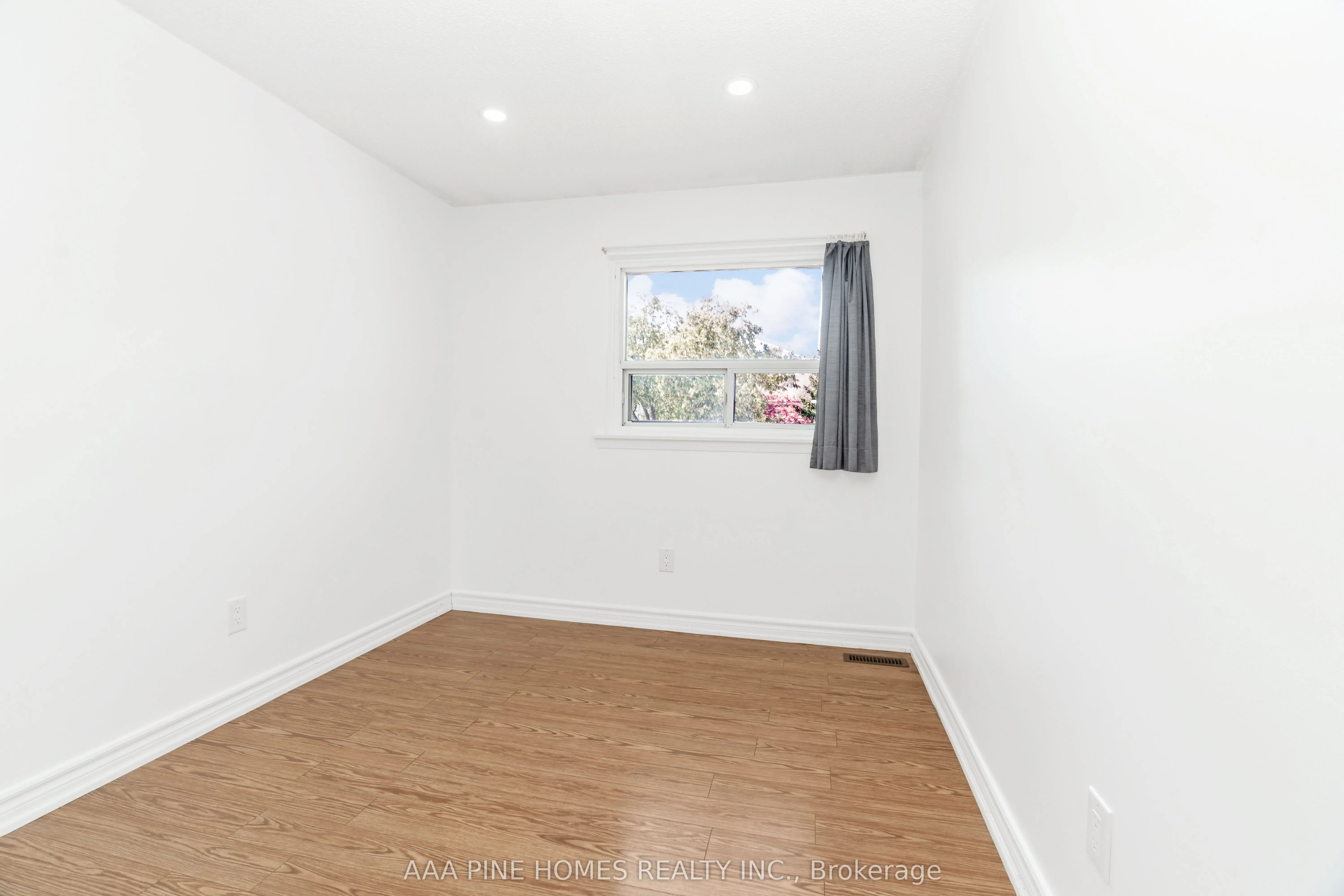 59 Burkwood Crescent