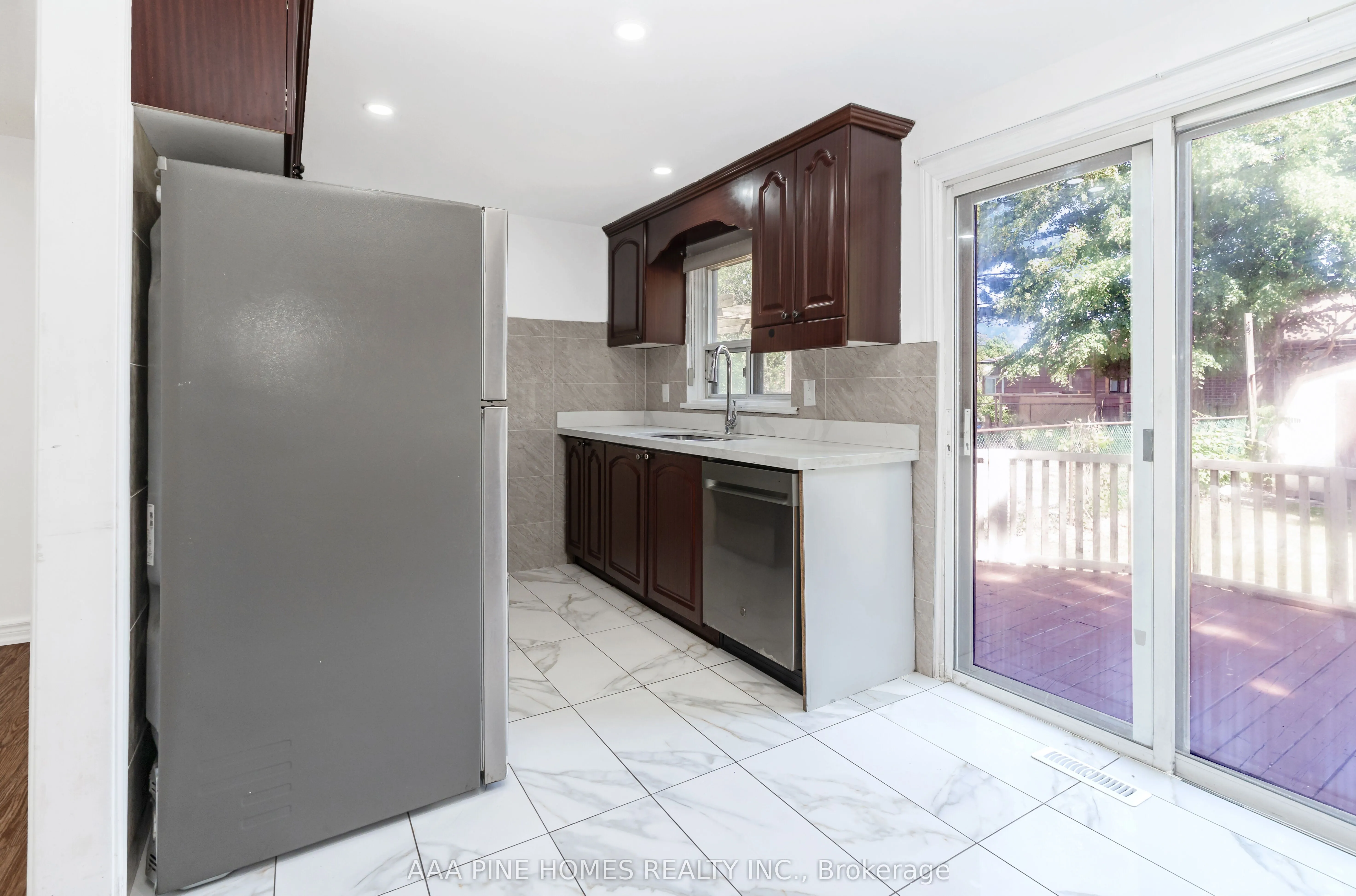 59 Burkwood Crescent