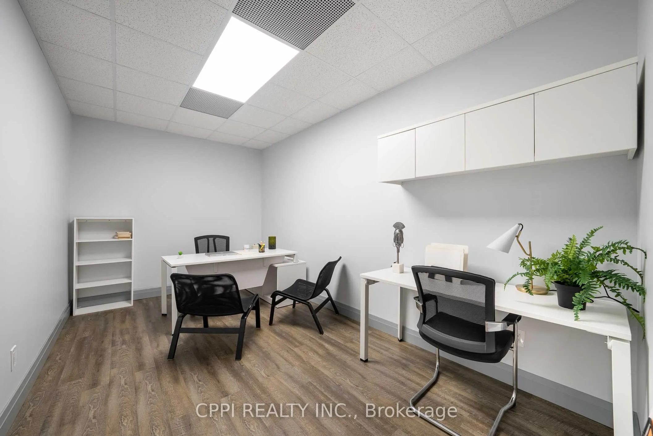 190 Harwood Avenue S, #Shared Office