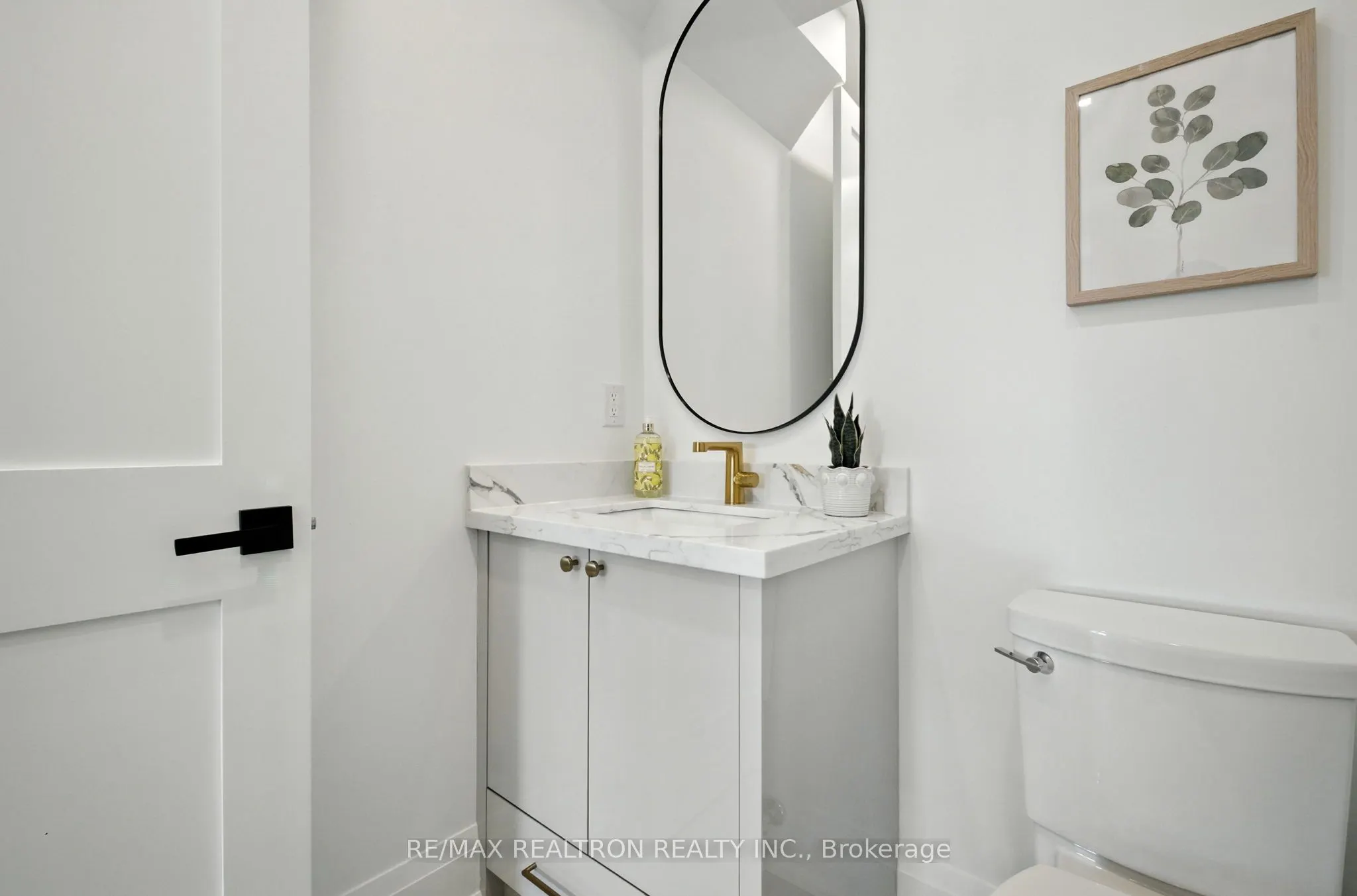 7B Bracebridge Avenue