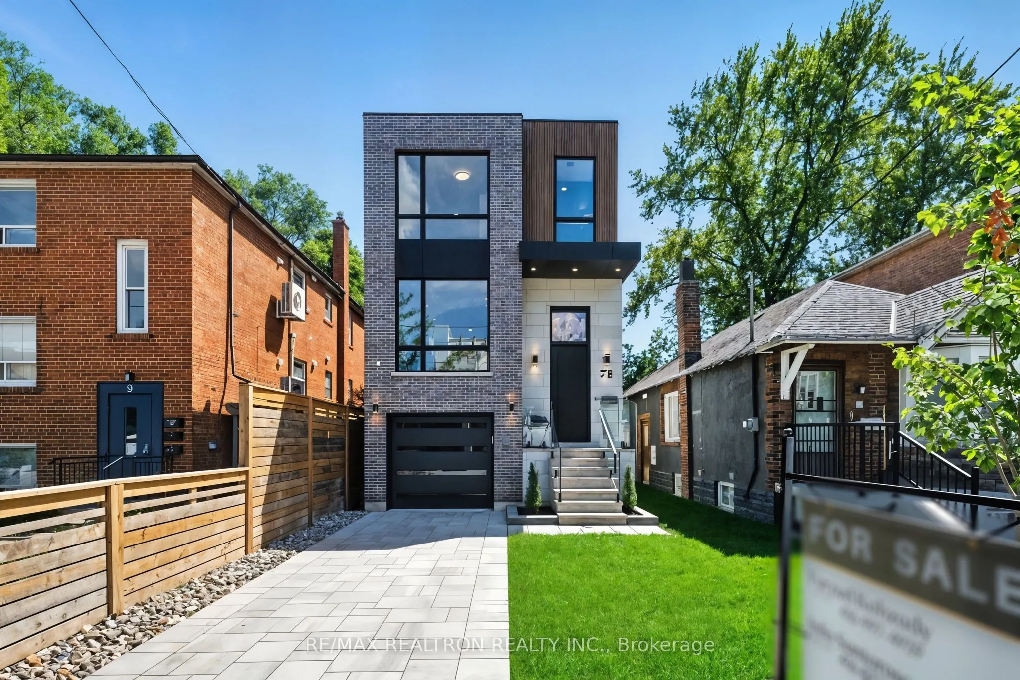 7B Bracebridge Avenue