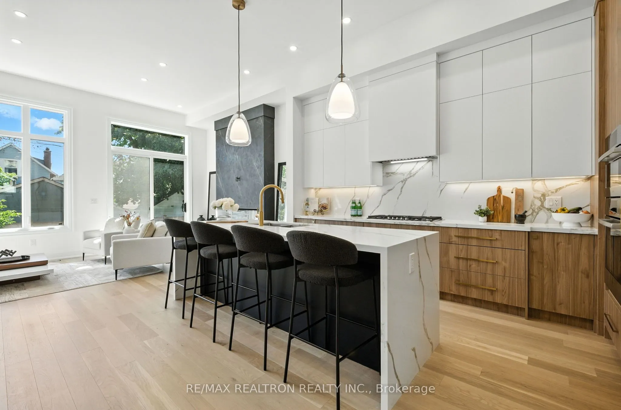 7B Bracebridge Avenue