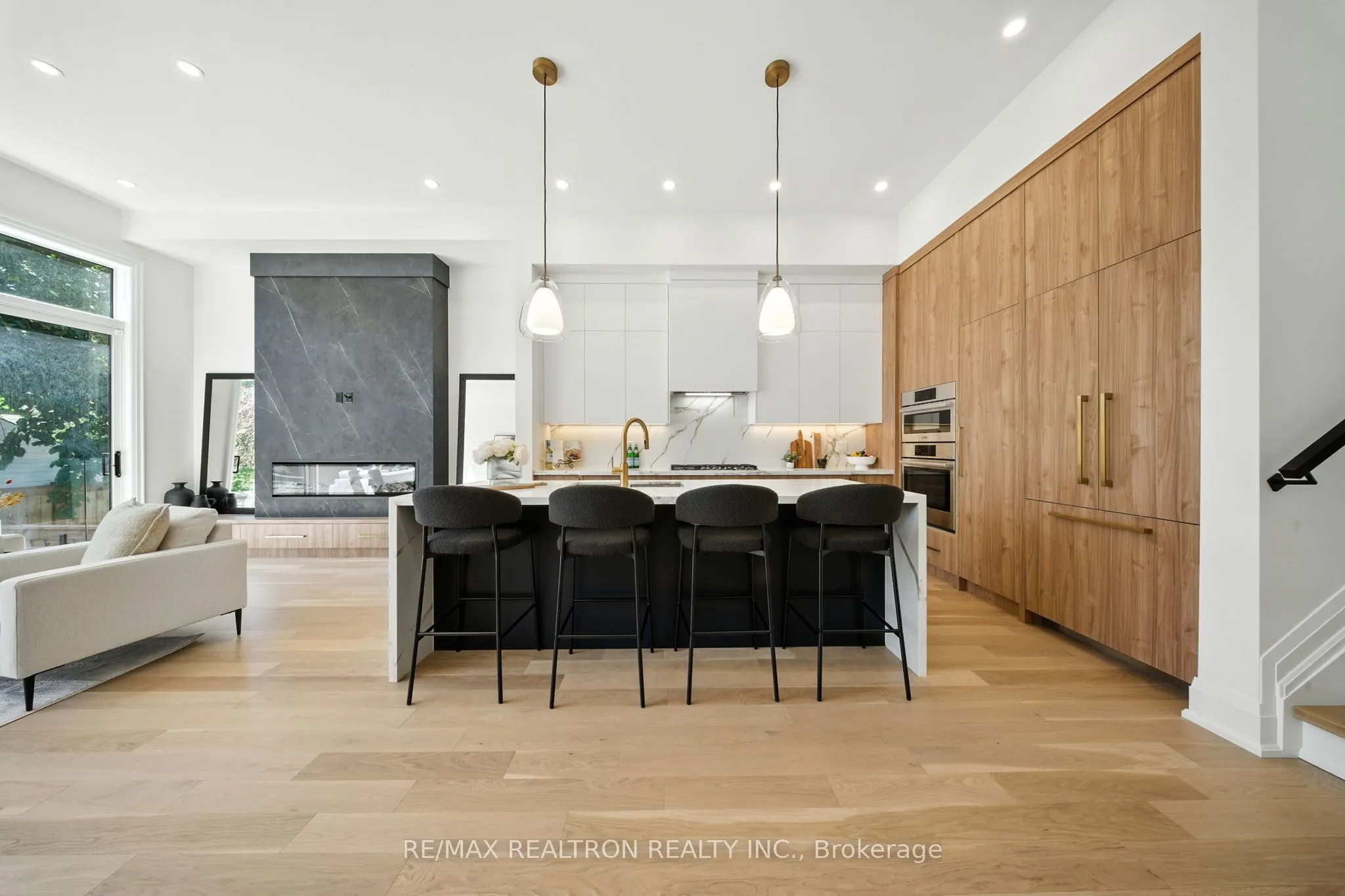 7B Bracebridge Avenue