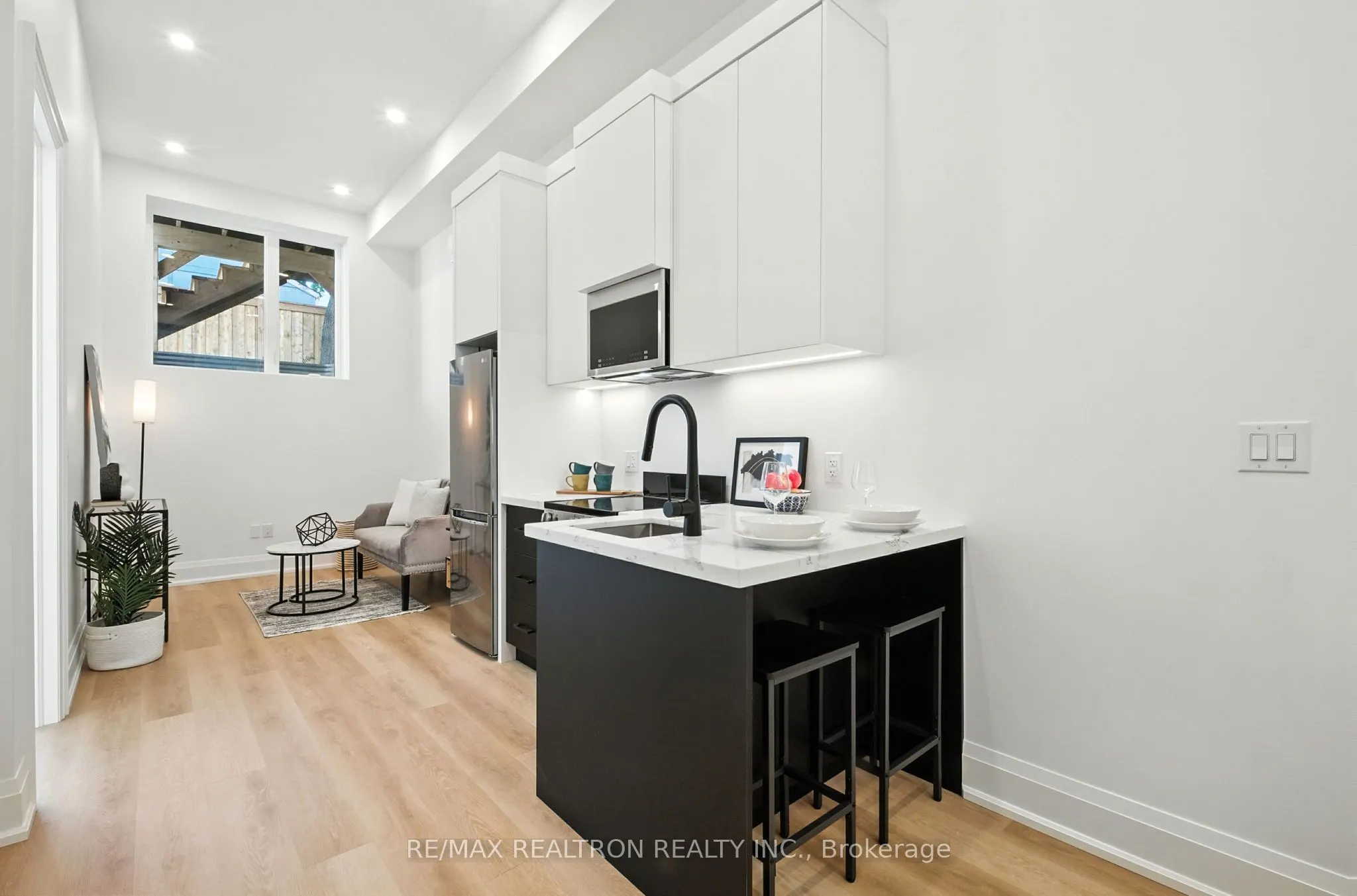 7B Bracebridge Avenue