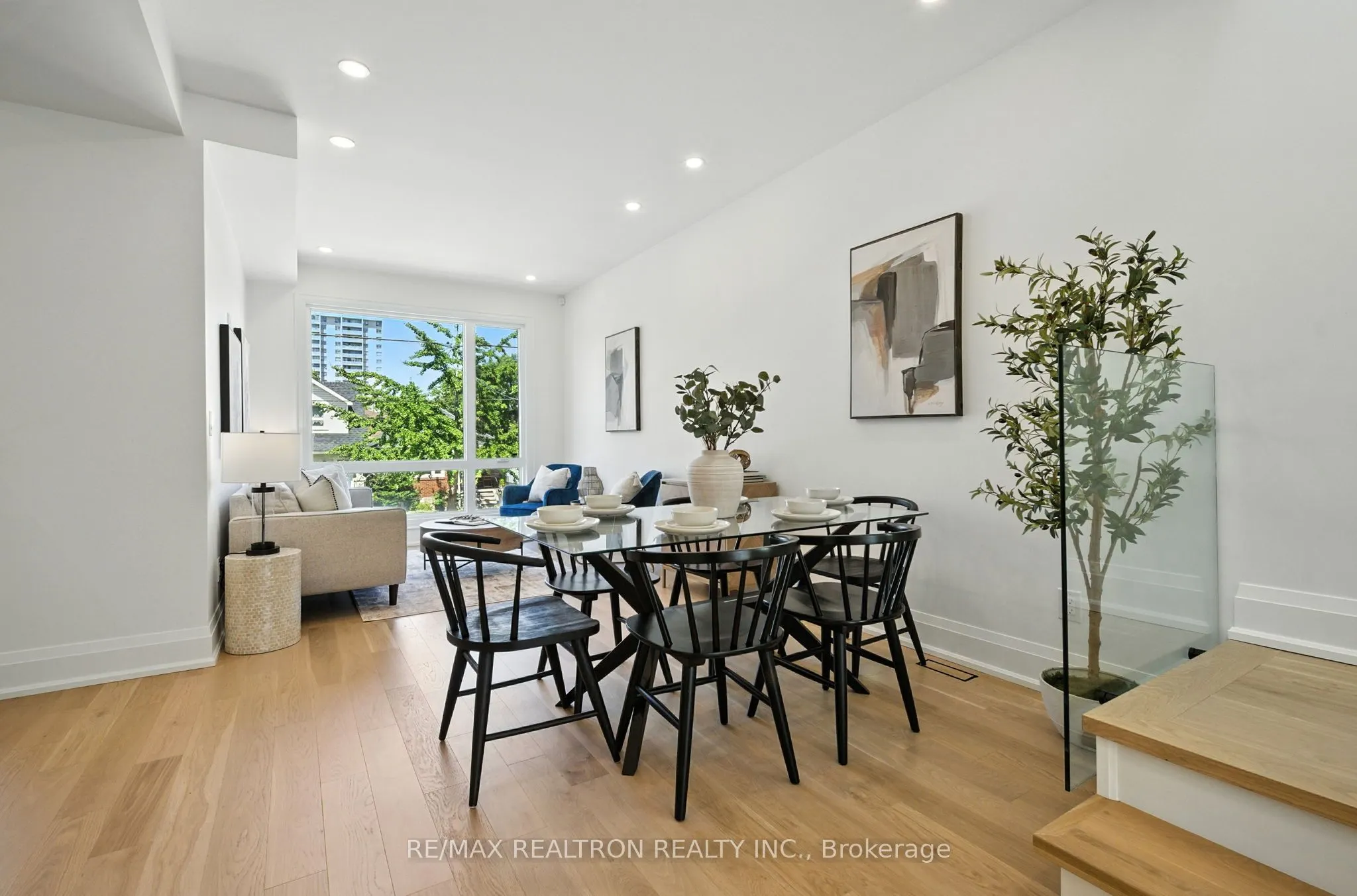 7B Bracebridge Avenue