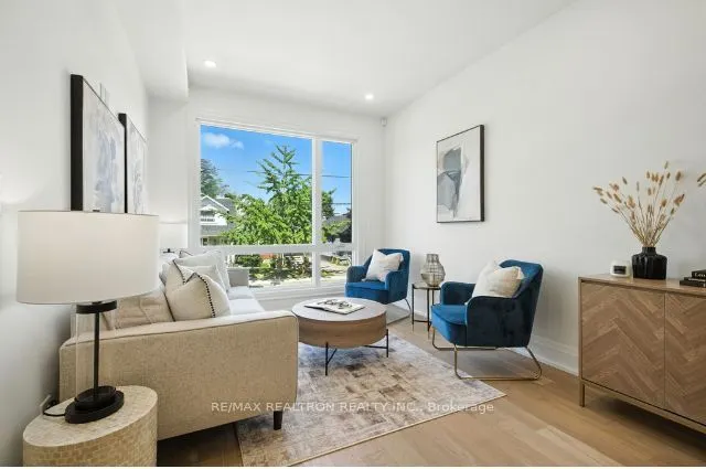 7B Bracebridge Avenue