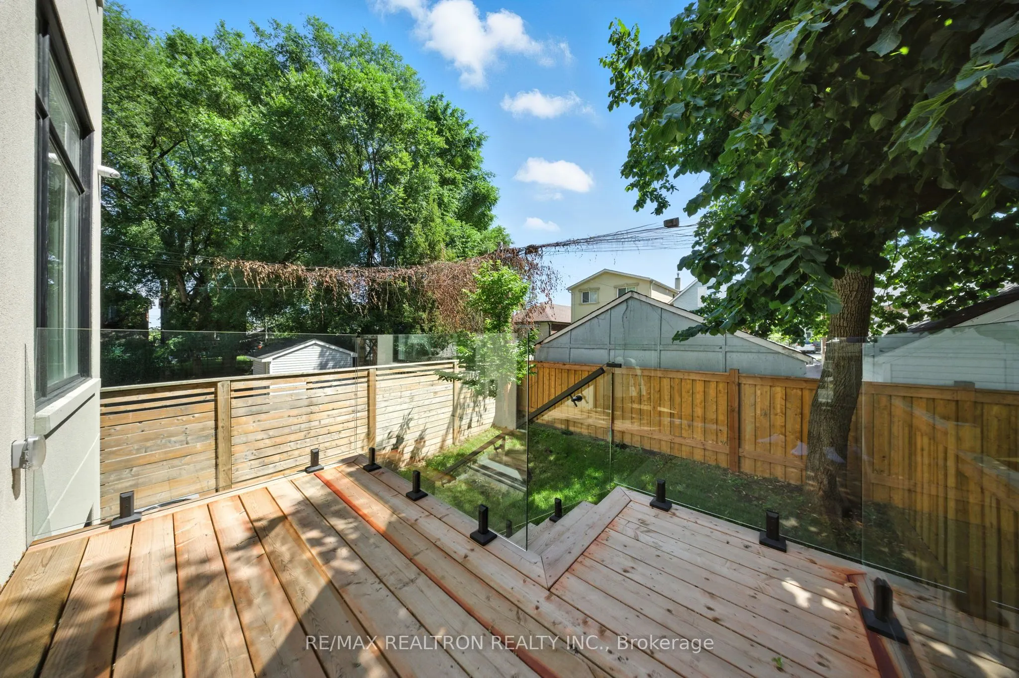 7B Bracebridge Avenue