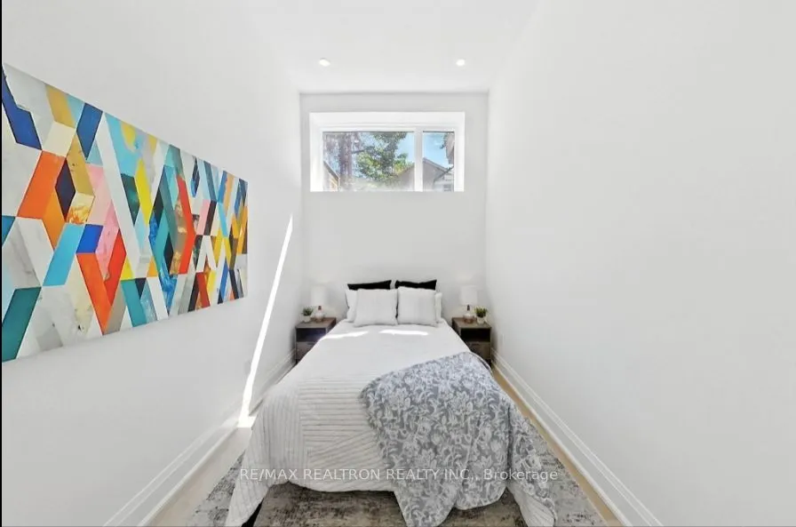 7B Bracebridge Avenue