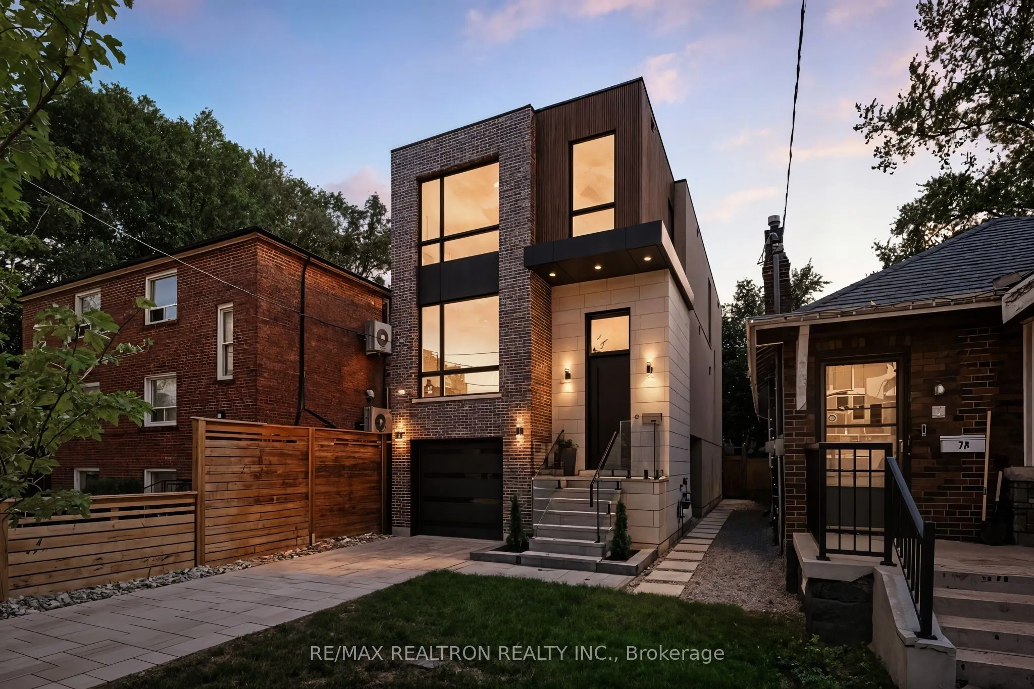 7B Bracebridge Avenue