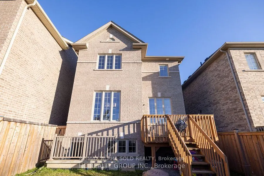 35 Stockell Crescent, #bsmt