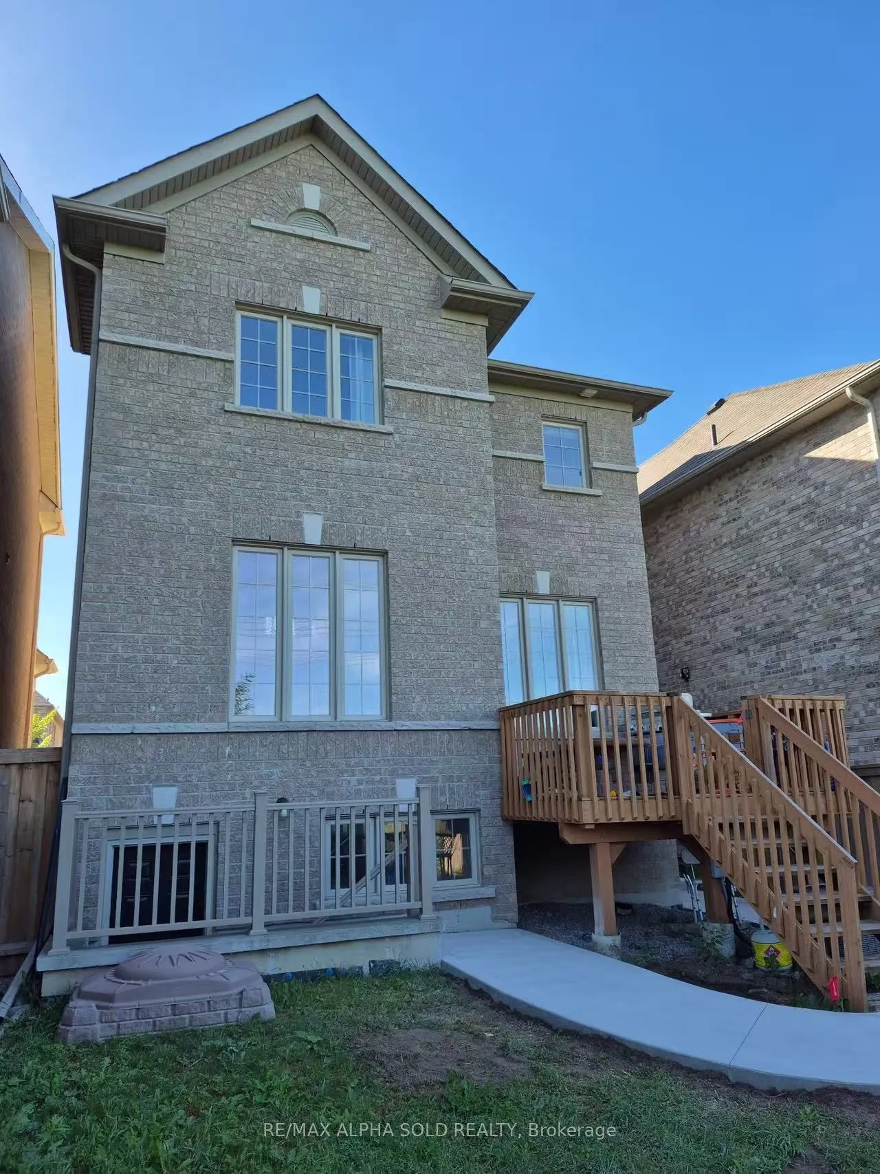 35 Stockell Crescent, #bsmt