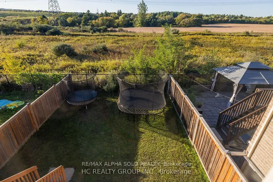 35 Stockell Crescent, #Main